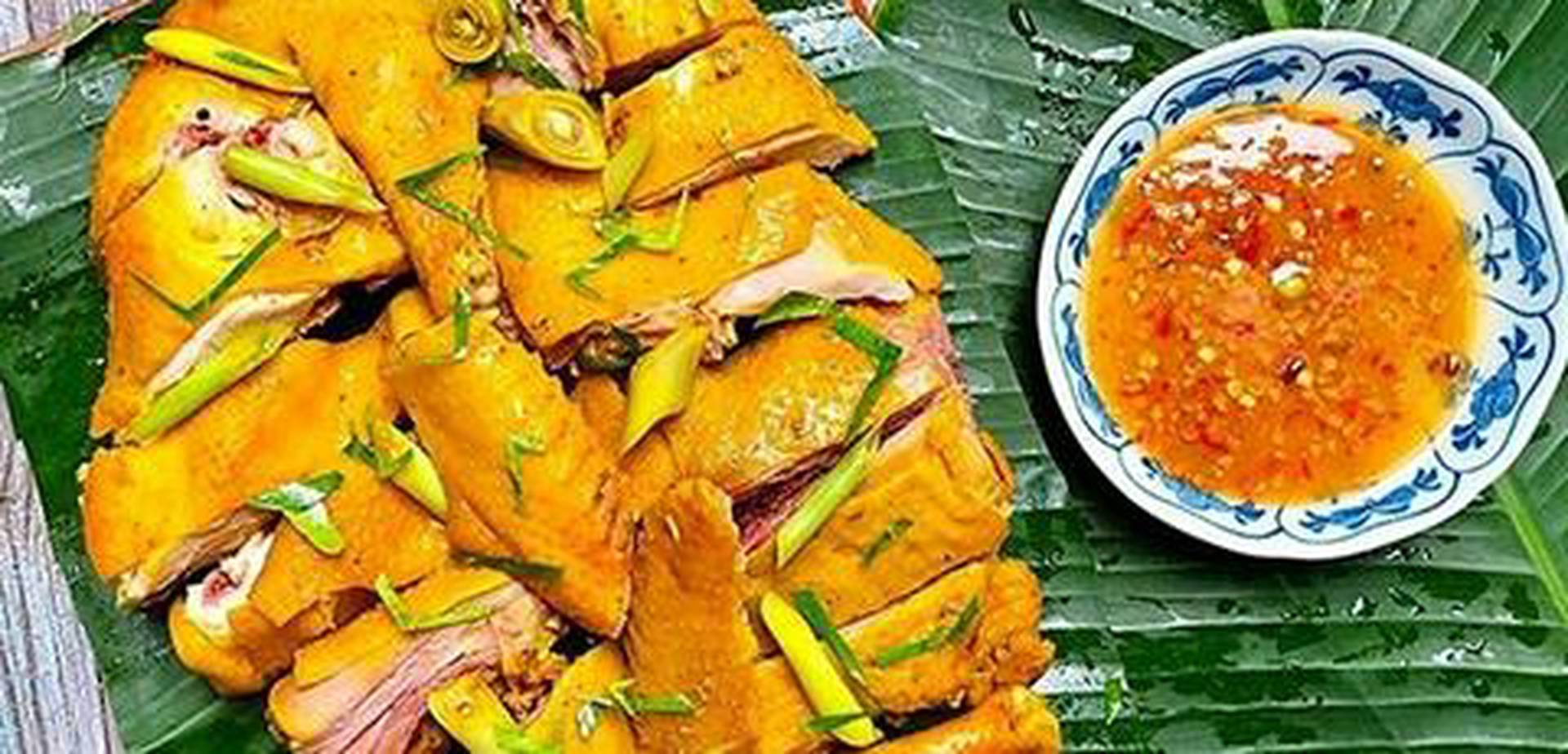 Hình ảnh Gà Ủ Muối Hoa Tiêu An Nhiên - Lý Chính Thắng