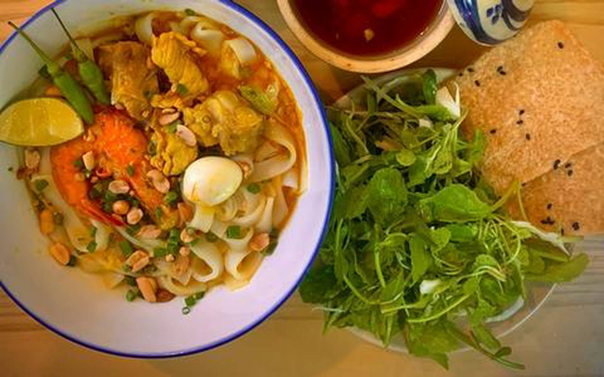 Hình ảnh Mì Quảng Hương Quê - Tạ Quang Bửu