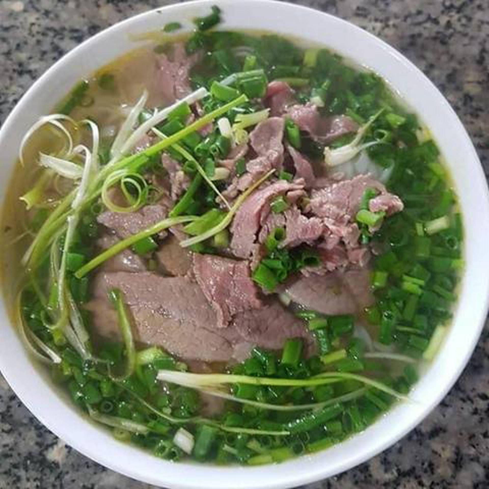 Hình ảnh Phở Nguyên - Lạc Long Quân