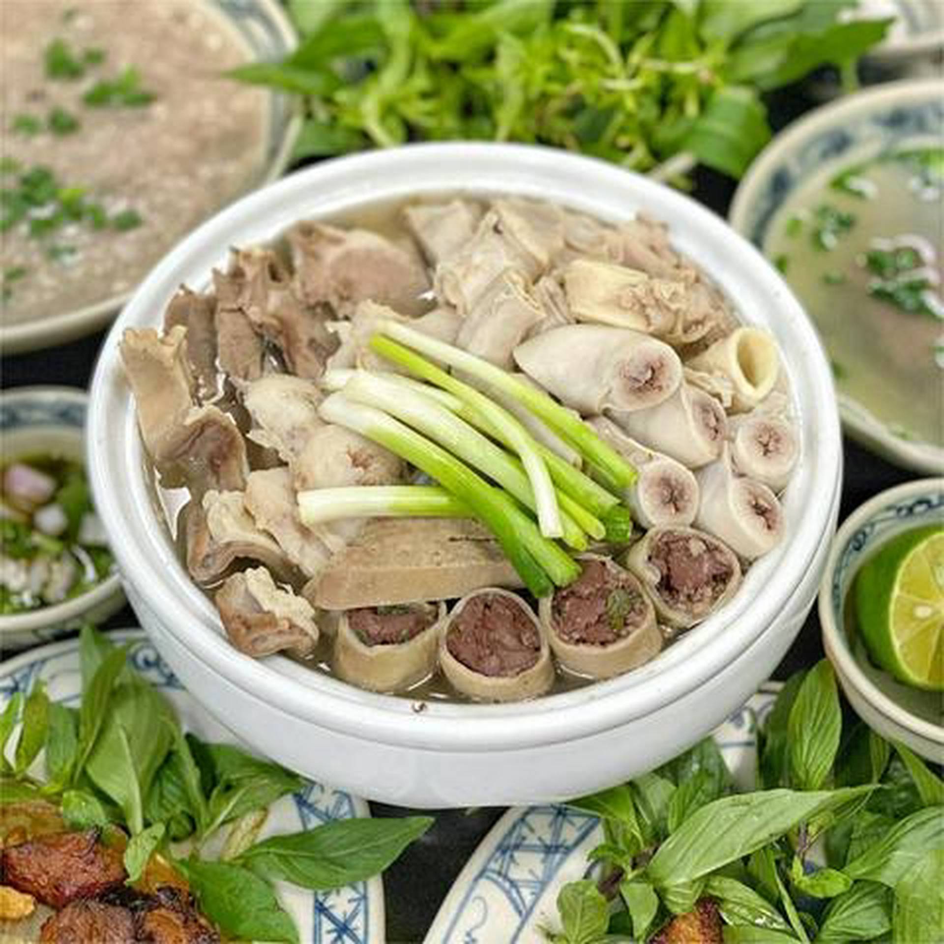 Hình ảnh Cháo Lòng & Lòng Trần Hà Nội - Xóm Chiếu