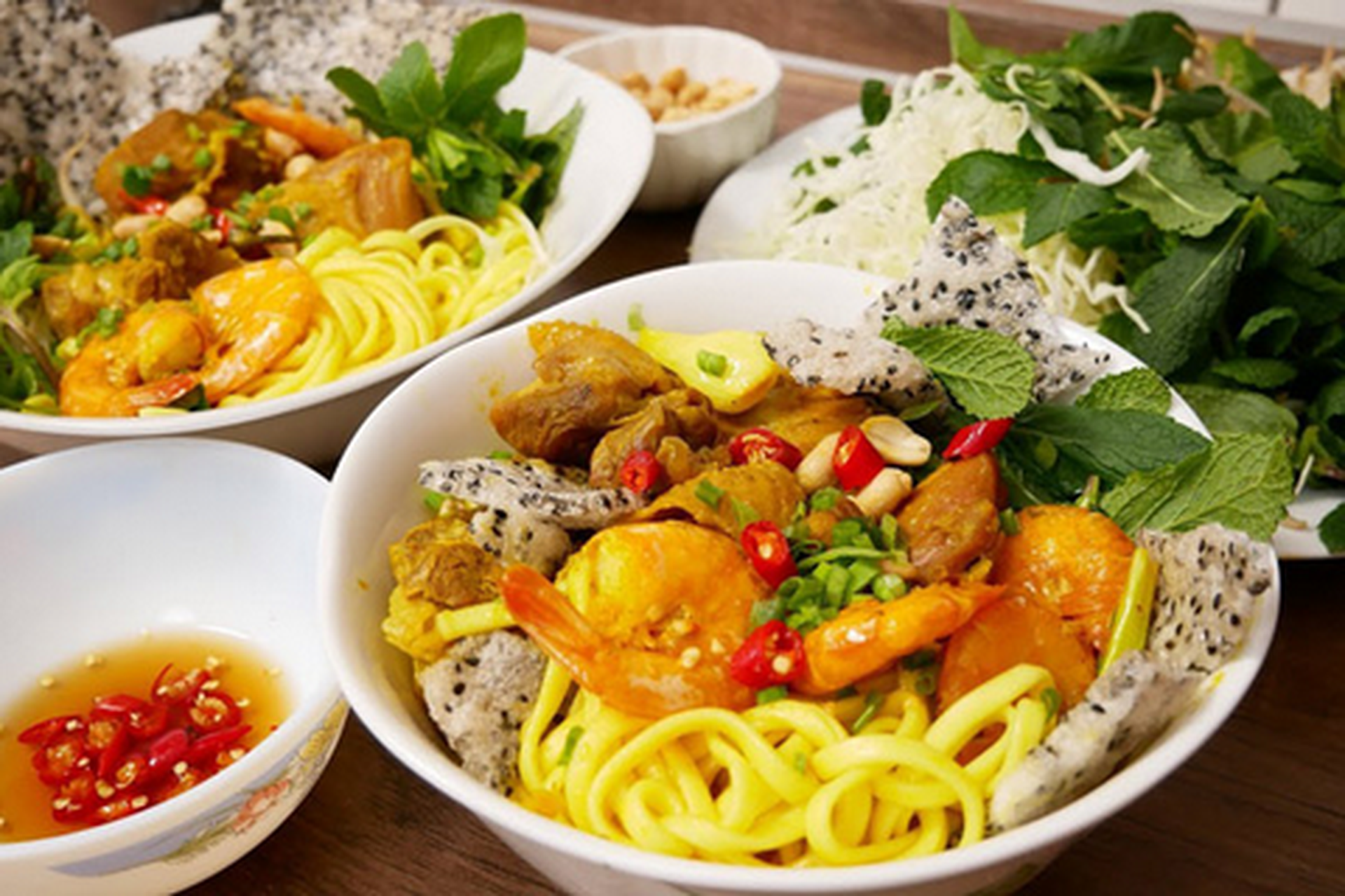 Hình ảnh Mì Quảng Đặc Sản Đà Nẵng - Tên Lửa