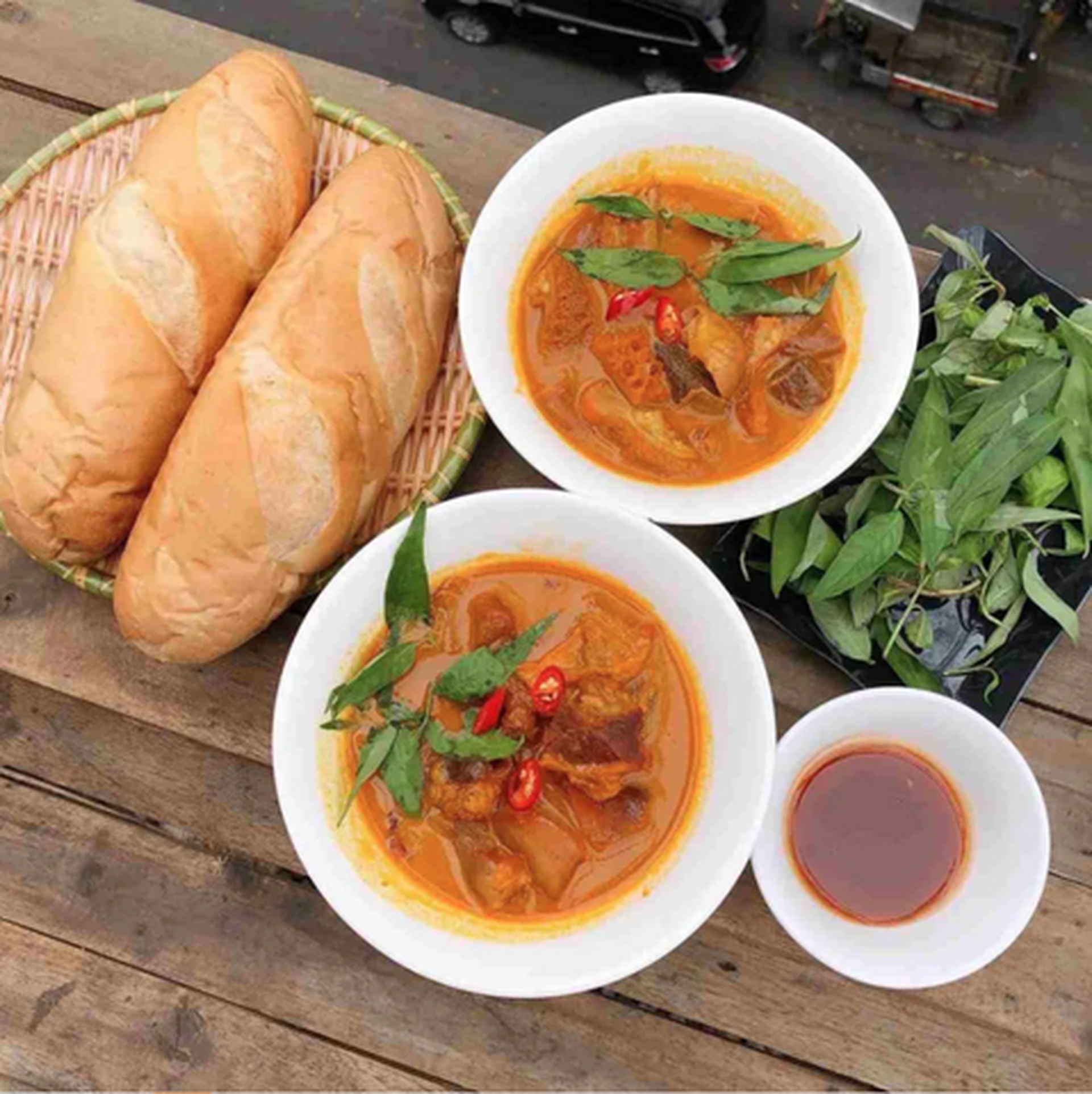 Hình ảnh Phá Lấu Bò Tina 350 - Lê Đức Thọ
