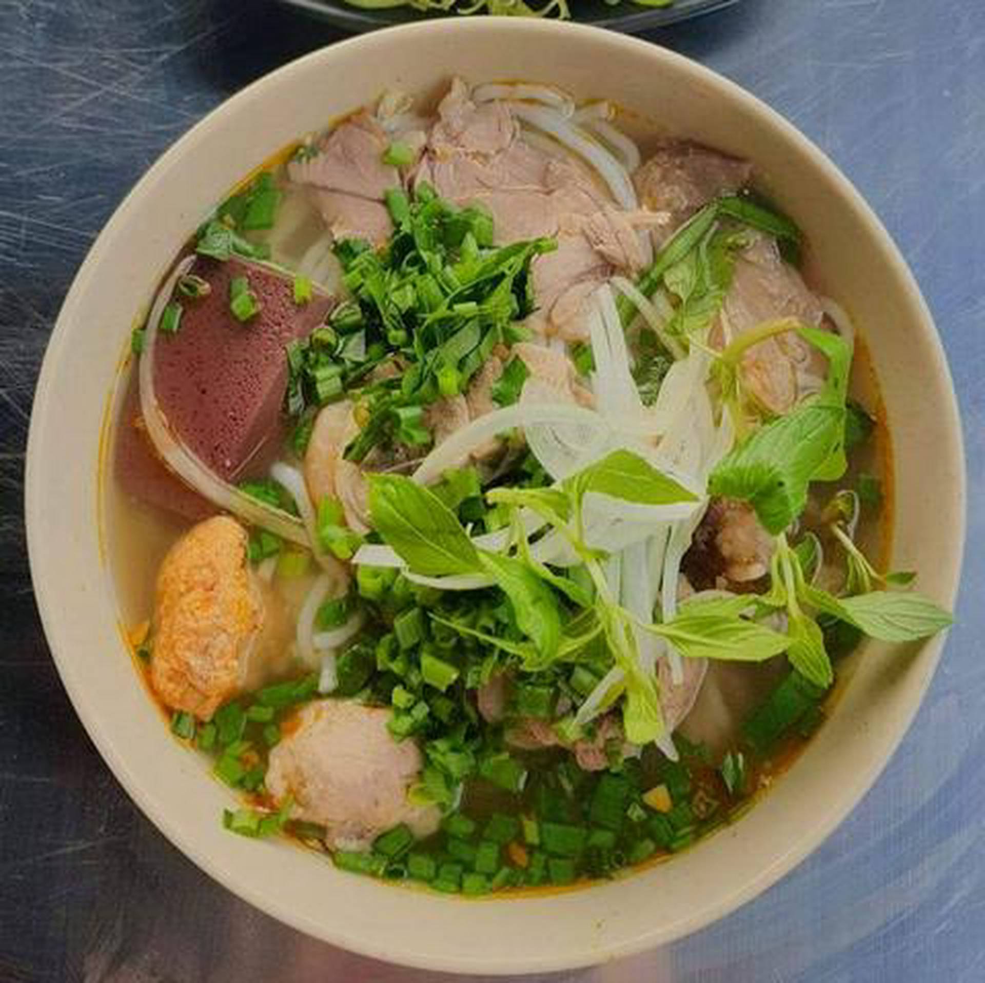 Hình ảnh Bún Bò Huế Rất Huế - Phạm Văn Đồng