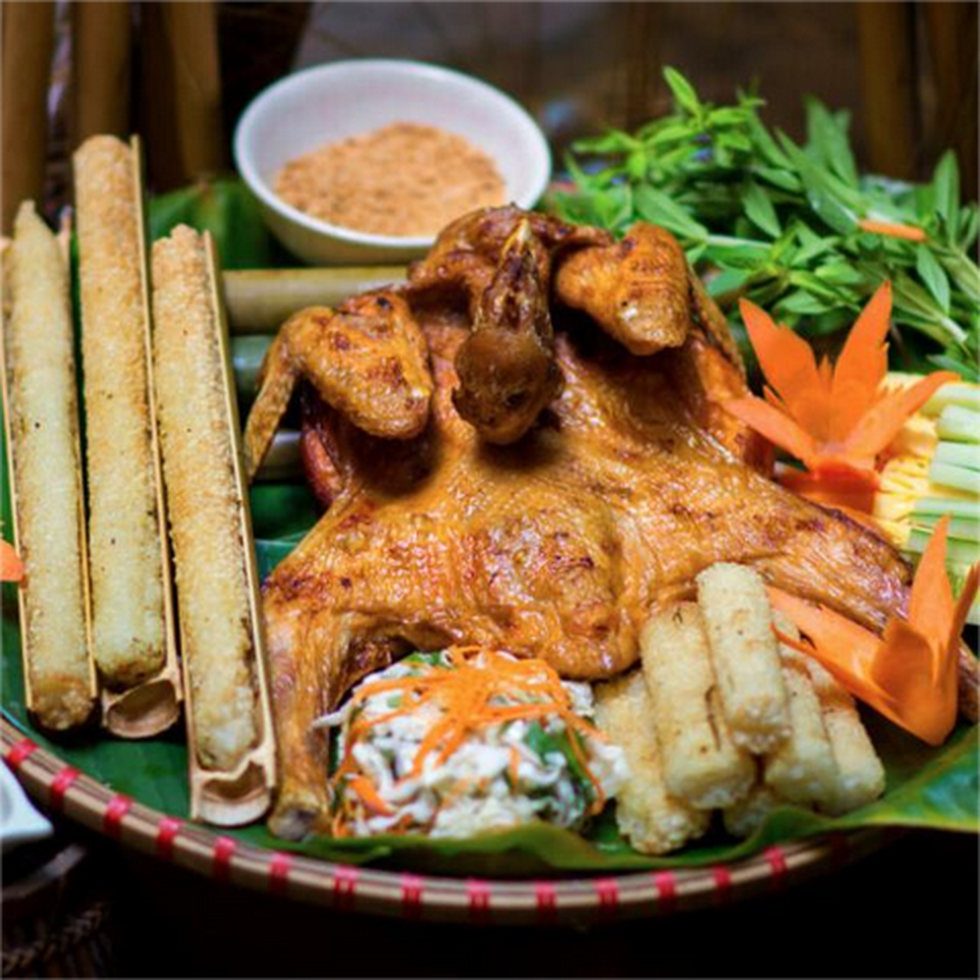 Hình ảnh Gà Nướng Cơm Lam & Bánh Bao Tiến Phát - Vũ Tùng