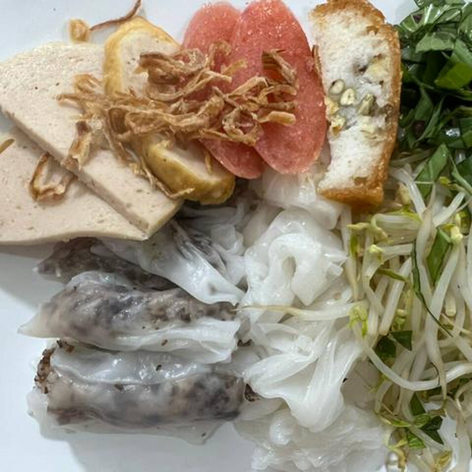 Hình ảnh Bánh Cuốn Nóng Hồng Gấm - Nguyễn Du