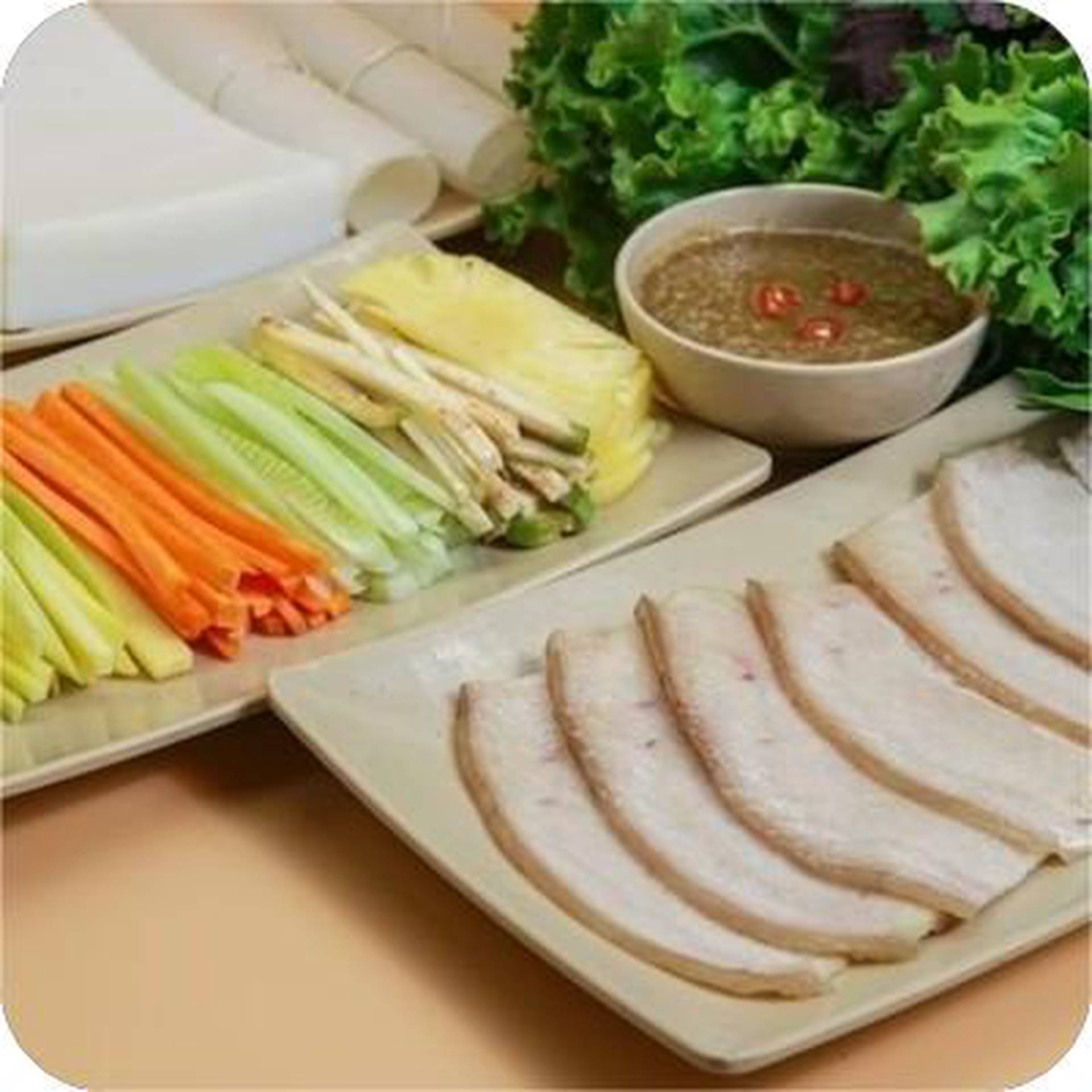 Hình ảnh Bánh Tráng Cuốn Thịt Heo Rau Rừng Lala - Nguyễn Gia Trí