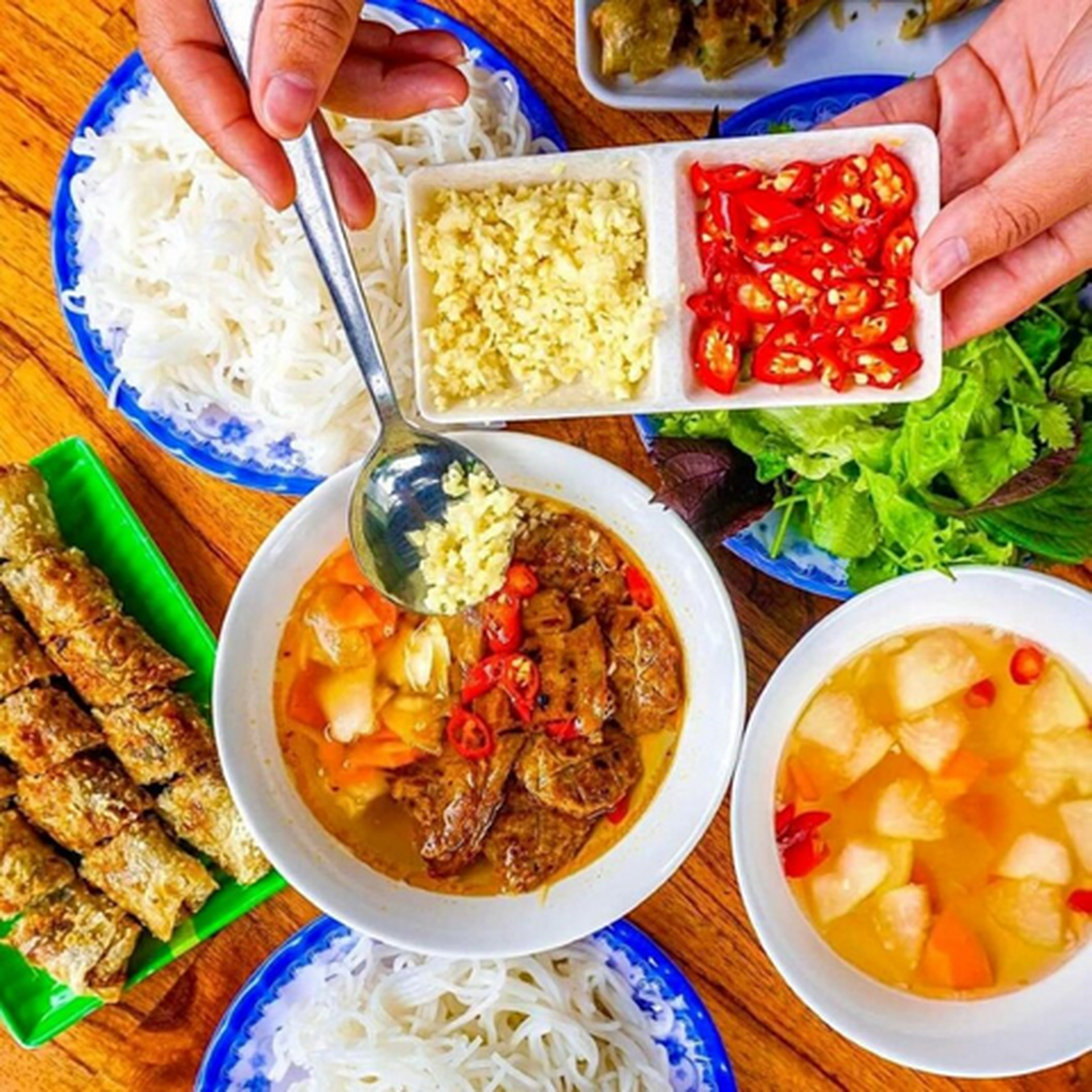 Hình ảnh Bún Chả Hà Nội Hoàng Hiếu - Trần Văn Danh