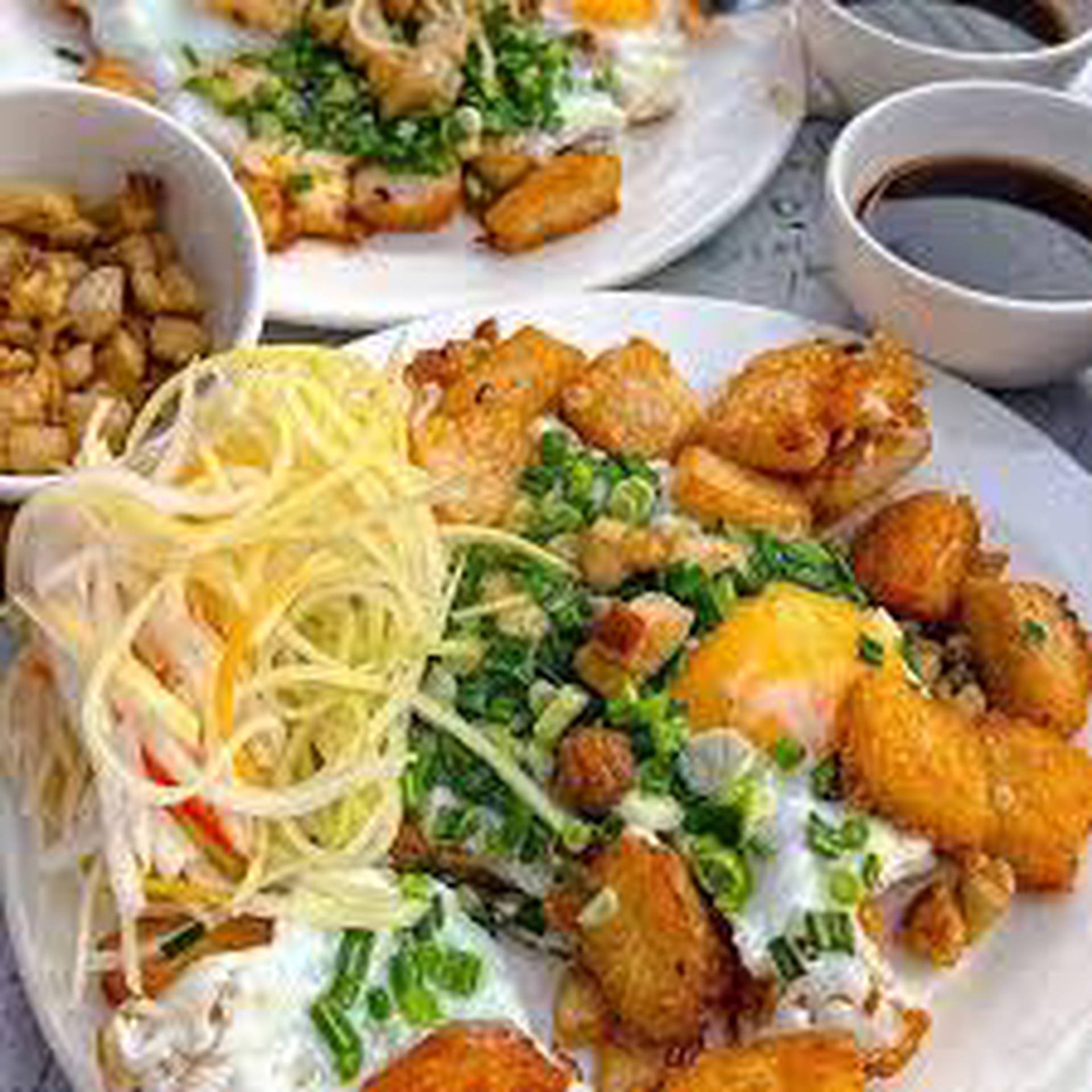 Hình ảnh Ngọc Lệ - Bột Chiên & Mì Xào Bò - Phạm Hùng