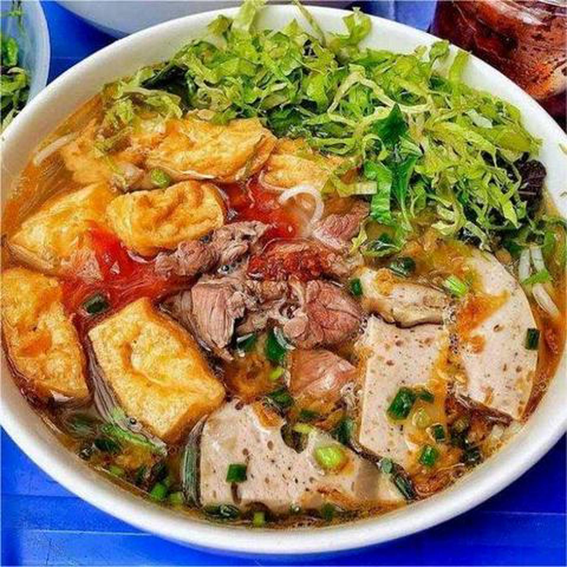 Hình ảnh Gánh Bún Riêu Miền Tây - Cách Mạng Tháng 8
