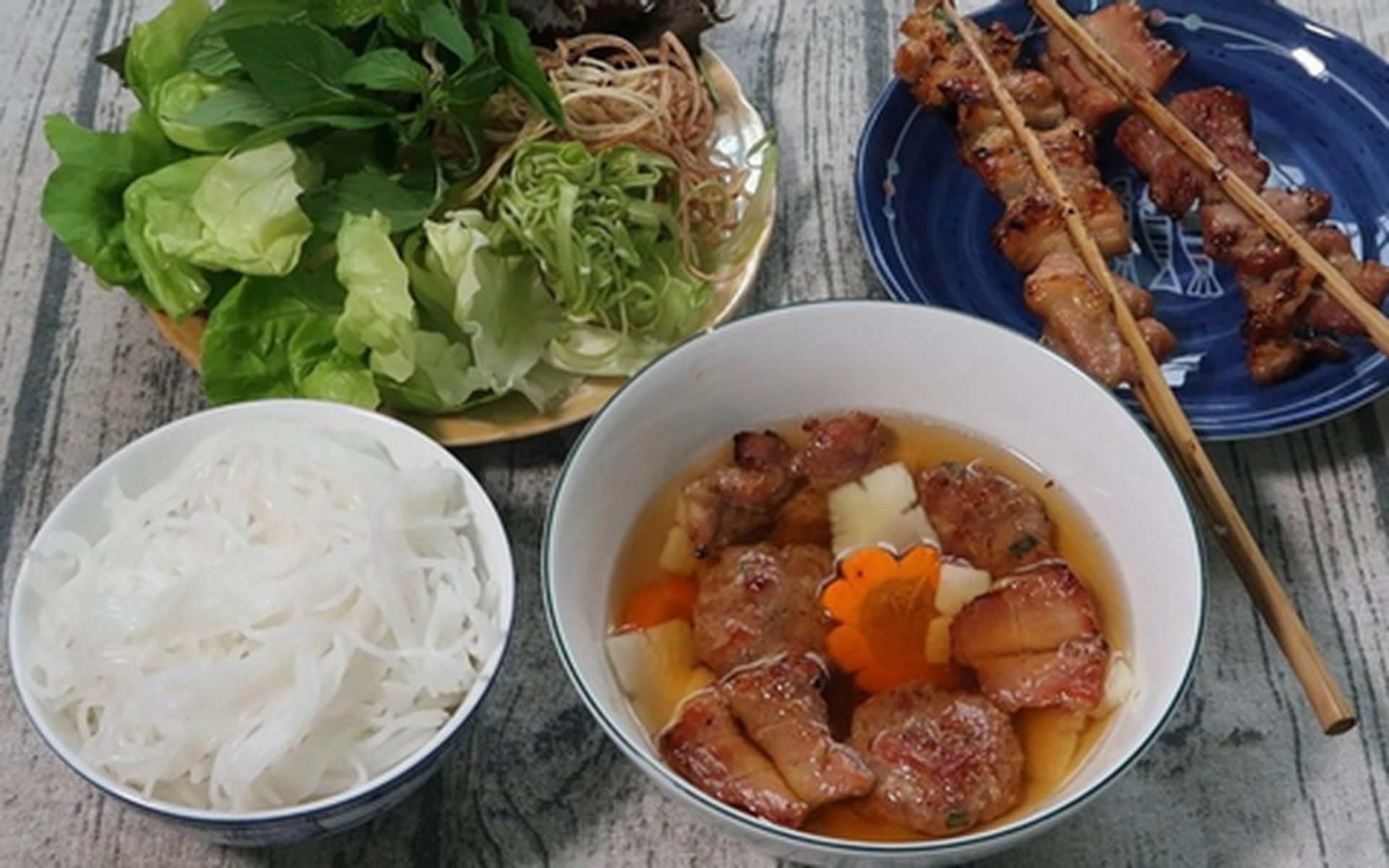Hình ảnh Bún Chả Hoài Nam - Bánh Cuốn Thanh Trì & Bún Chả Hà Nội - Nguyễn Văn Thương