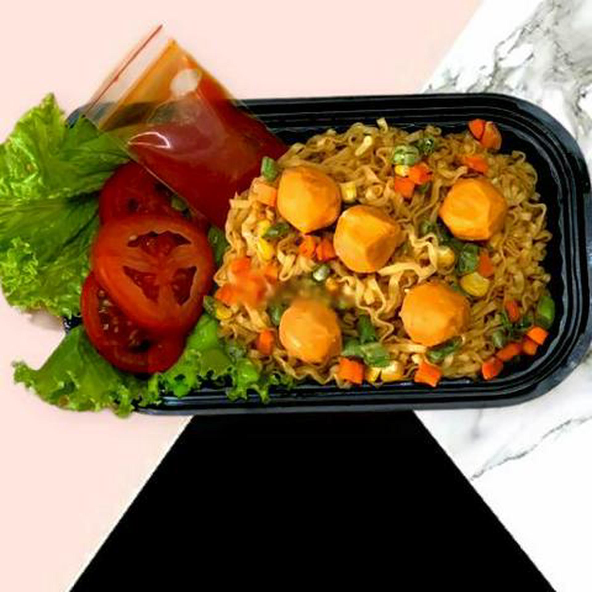 Hình ảnh Mì trộn tôm viên