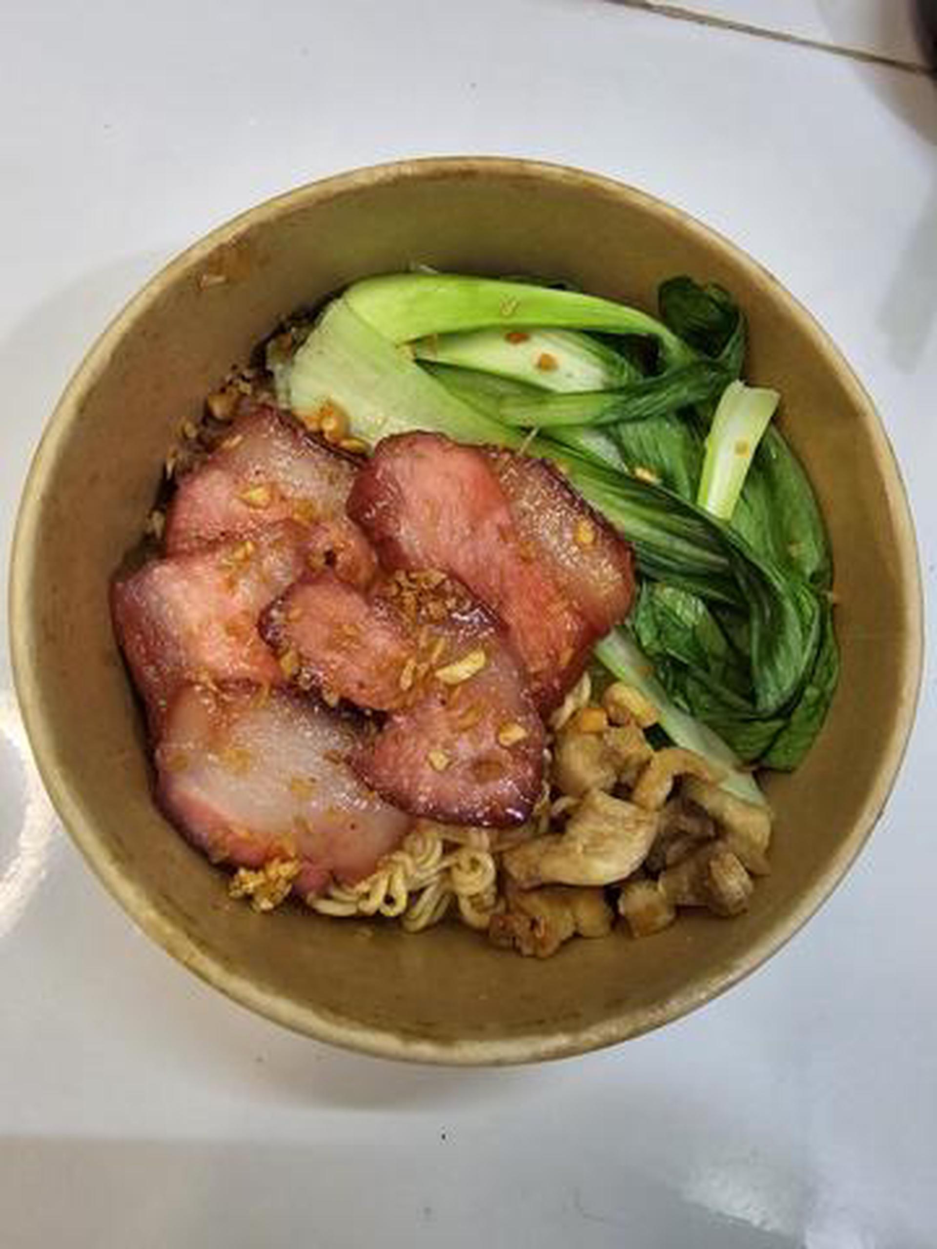 Hình ảnh MÌ TRỘN XÁ XÍU