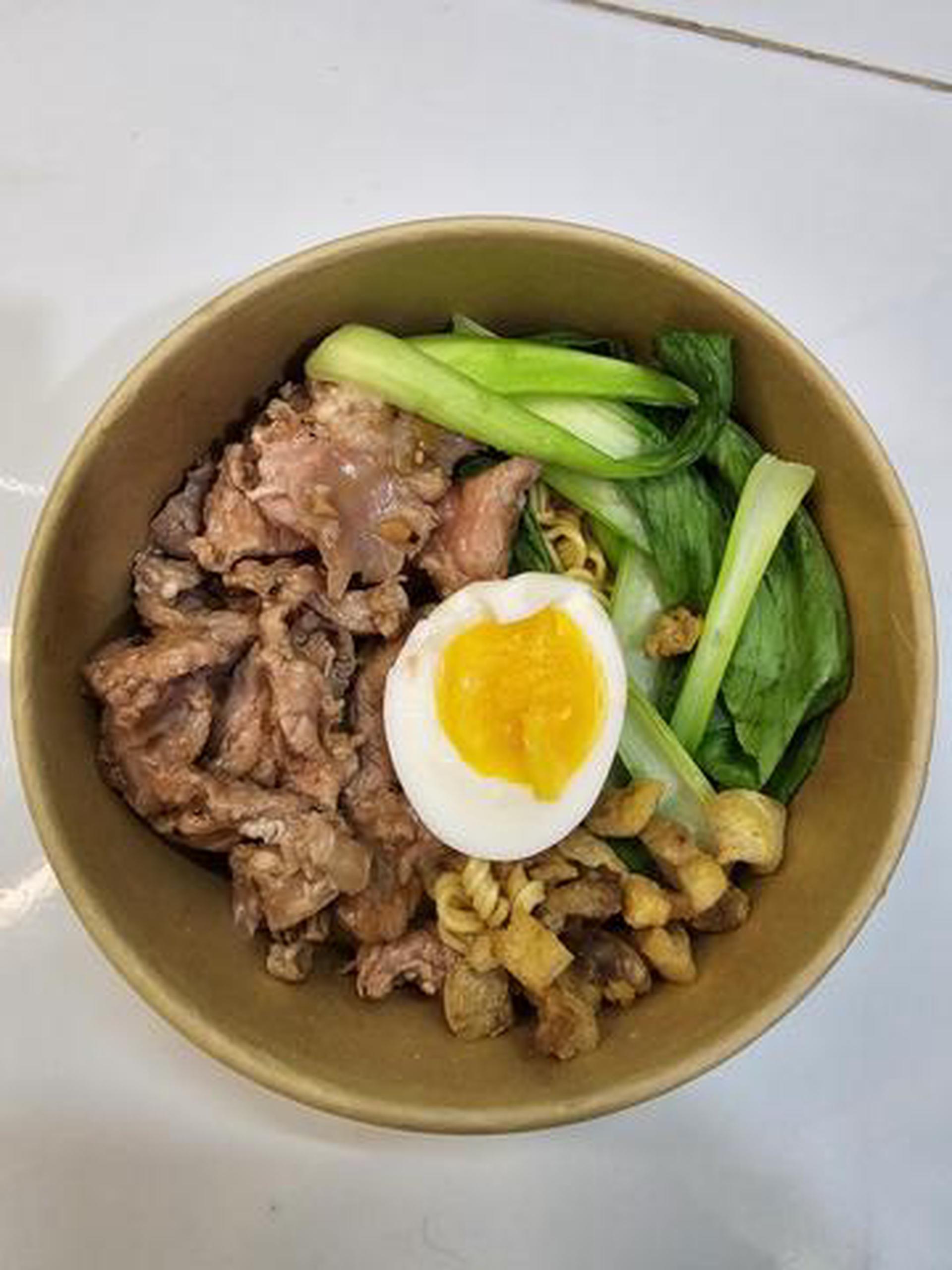 Hình ảnh MÌ TRỘN BÒ + TRỨNG LÒNG ĐÀO