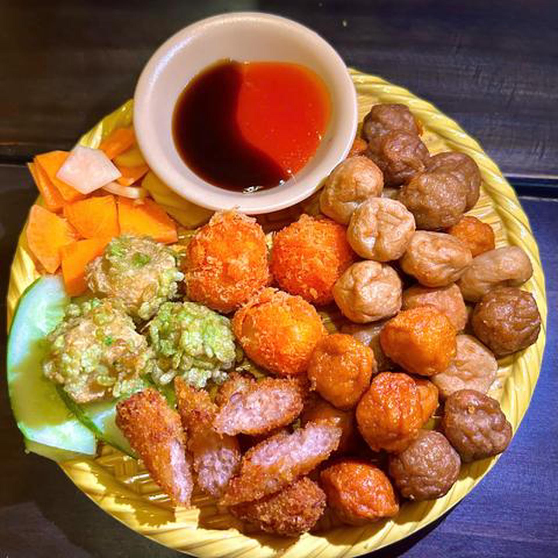 Hình ảnh Mẹt viên chiên thập cẩm
