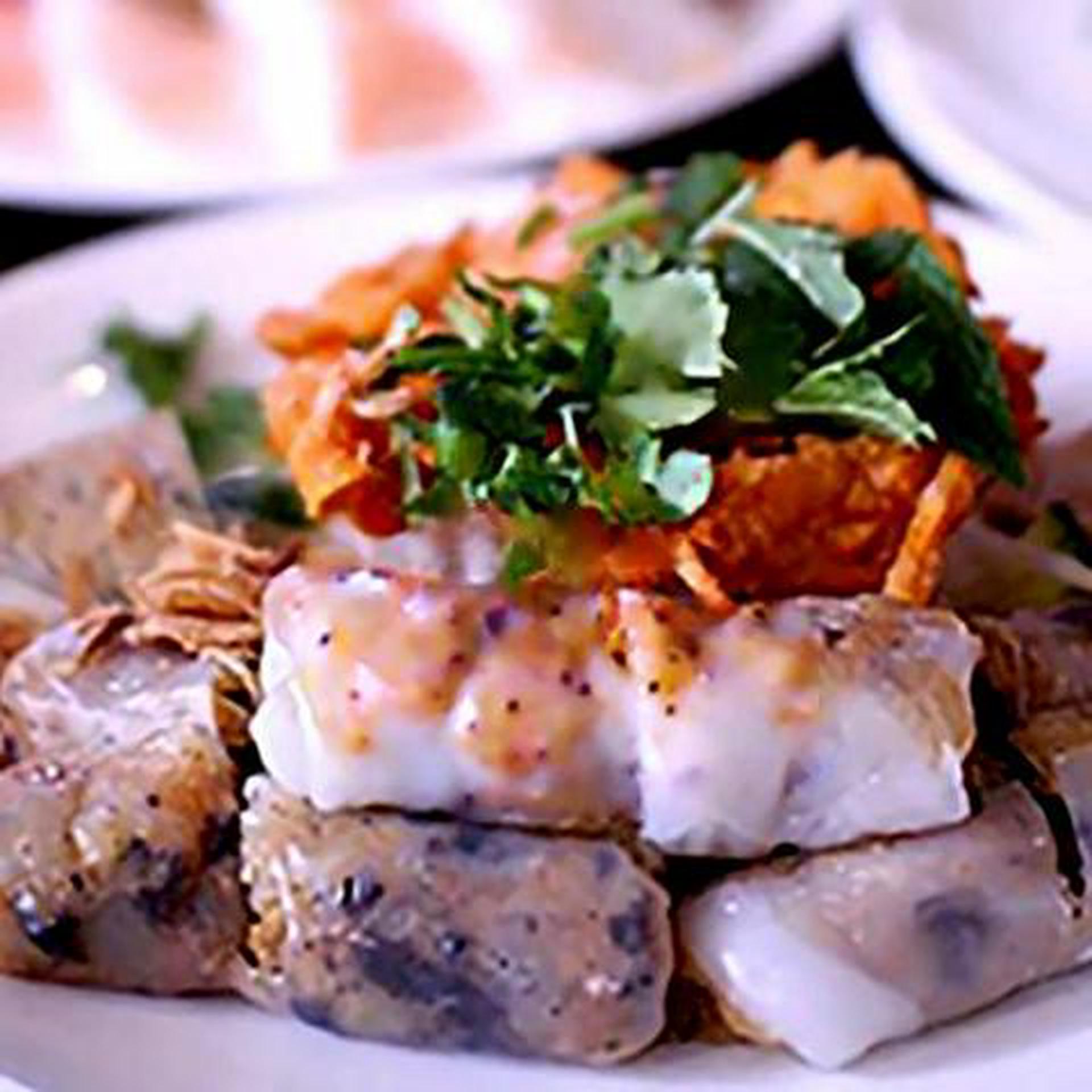 Hình ảnh Bánh cuốn thêm