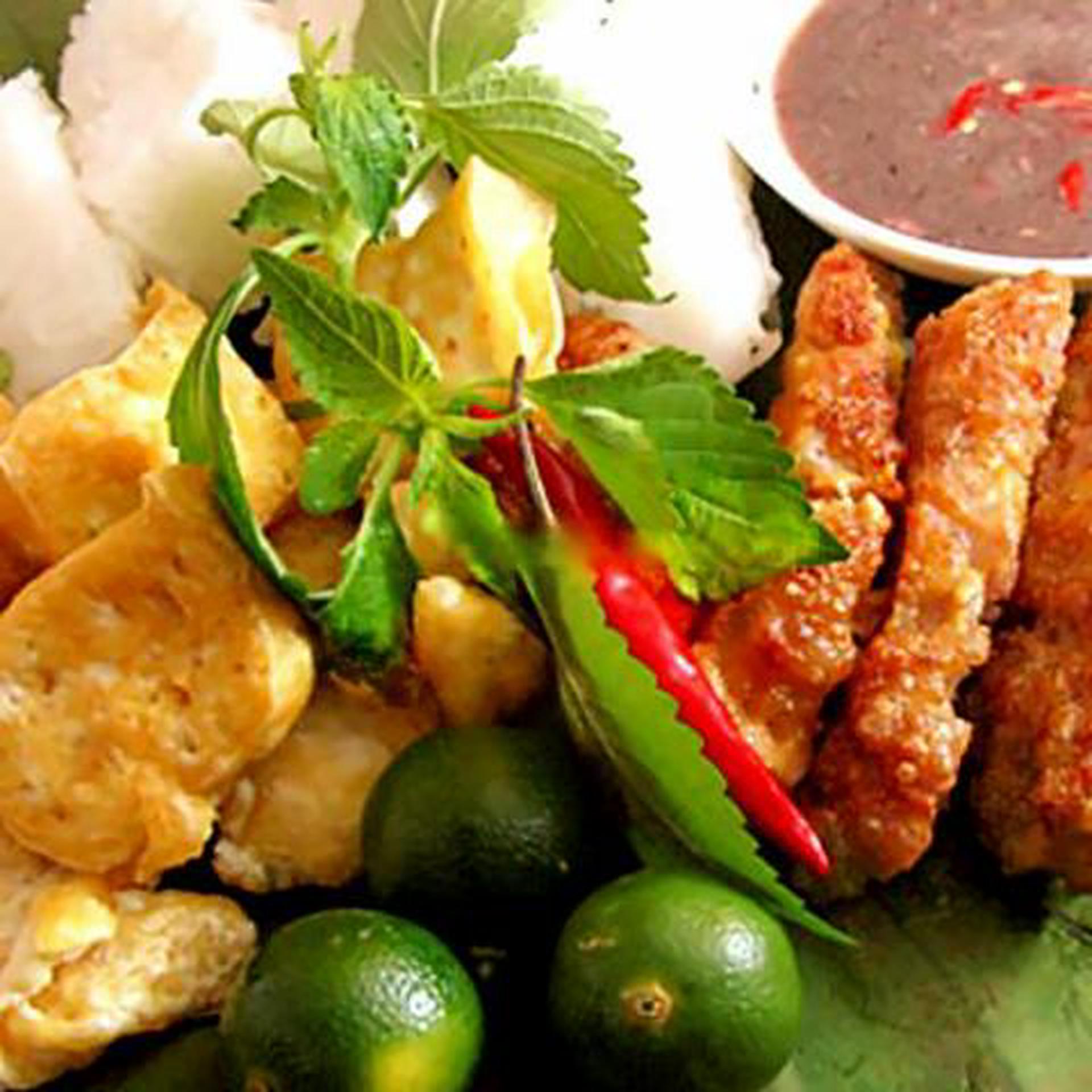 Hình ảnh Bún đậu chả cốm
