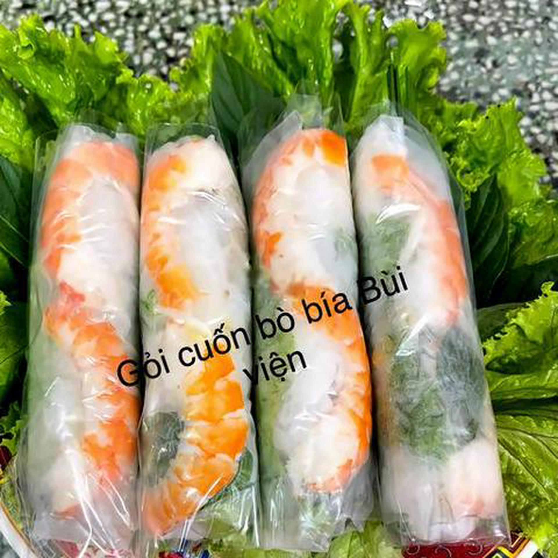 Hình ảnh Combo 10 cuốn gỏi tôm - 1 Chai Nước sâm nhà nấu
