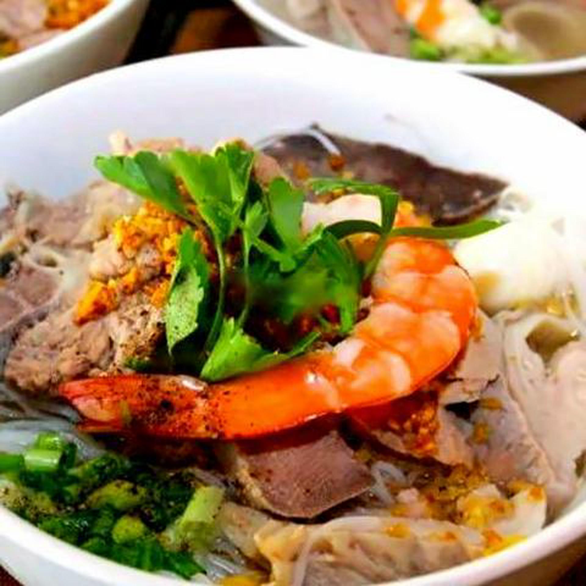 Hình ảnh Hủ tiếu khô thập cẩm nhân quán