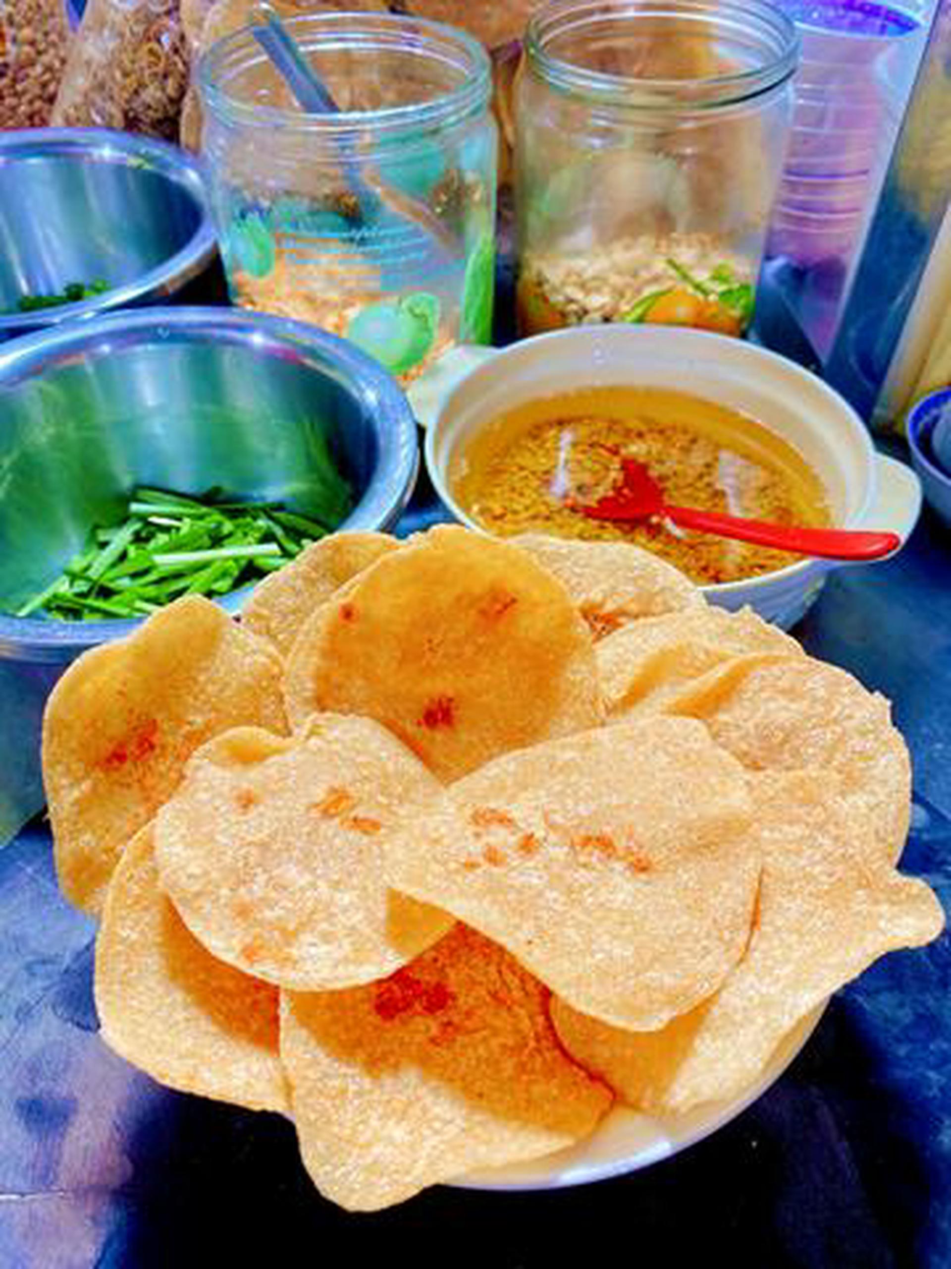 Hình ảnh BÁNH TÔM CHIÊN THÊM