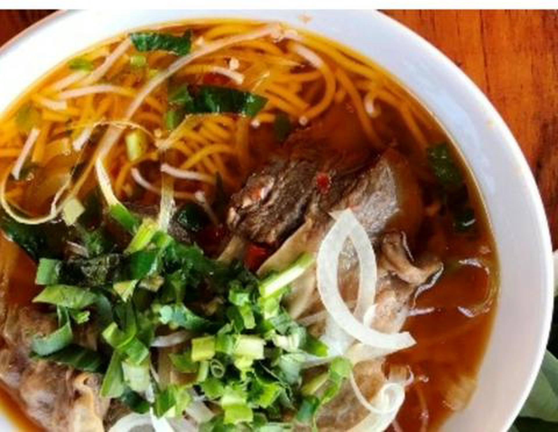 Hình ảnh Bún bò Sườn bò