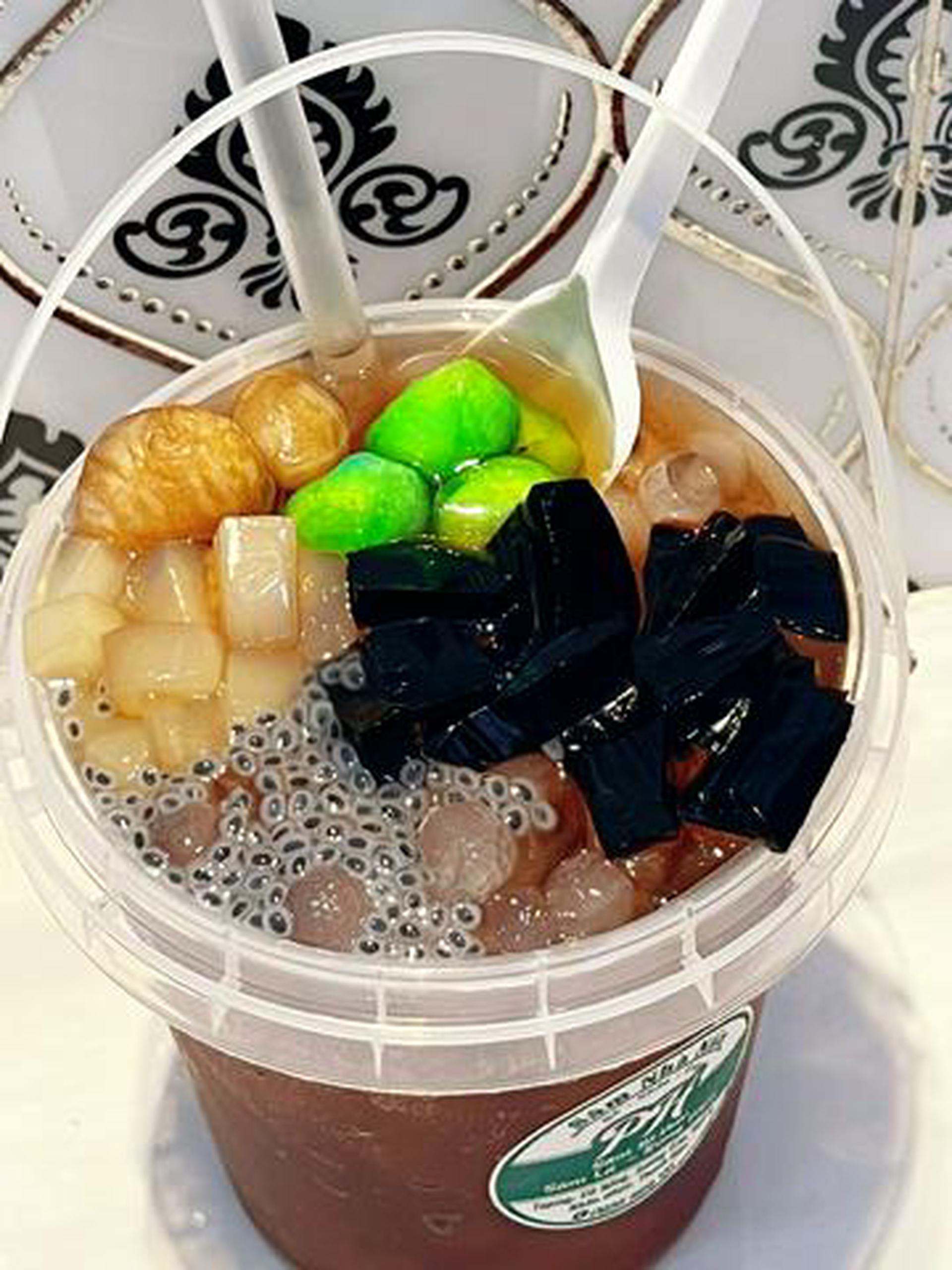 Hình ảnh Xô sâm lá 1 lít full topping