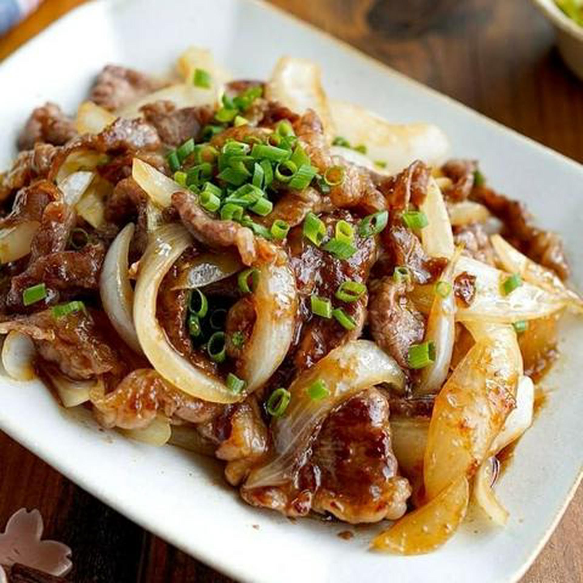 Hình ảnh Gù Bò Xào Hành Tây