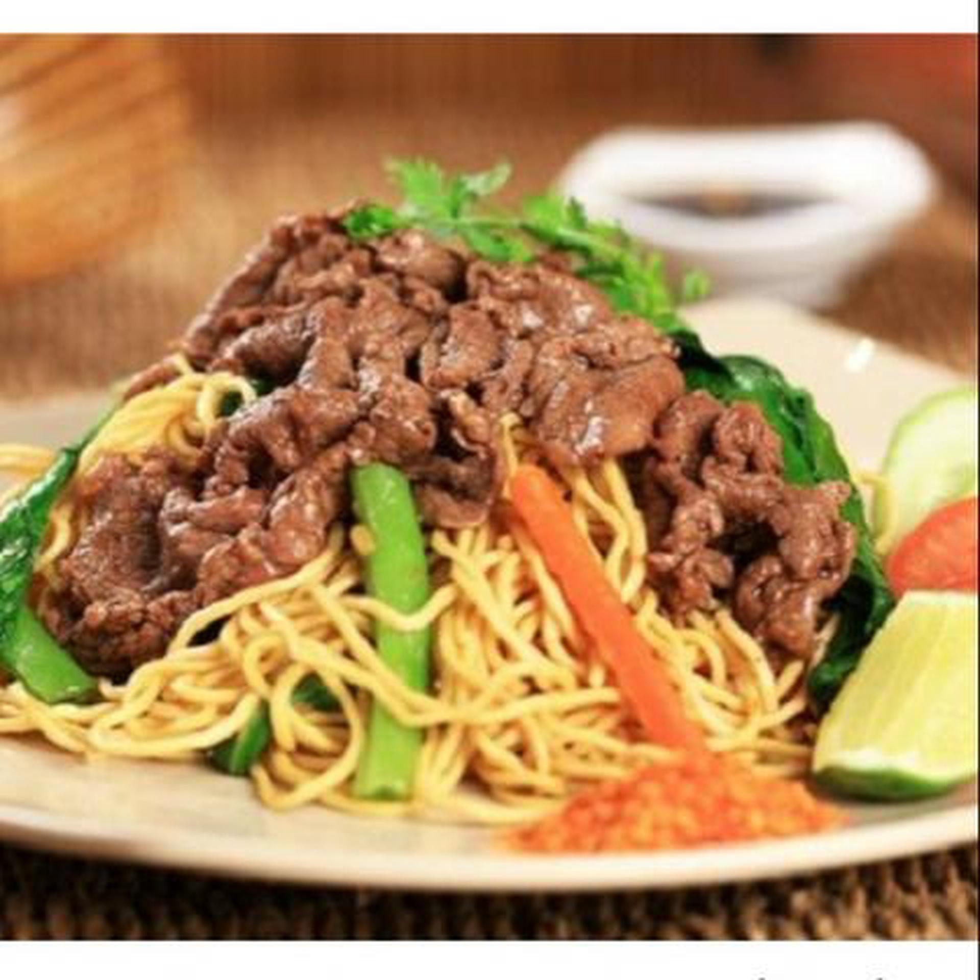 Hình ảnh Mì xào bò