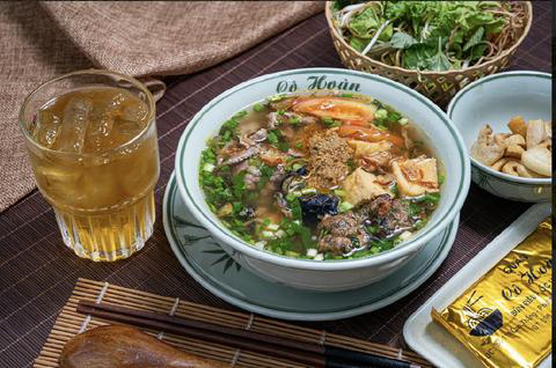 Hình ảnh Bún riêu đặc biệt