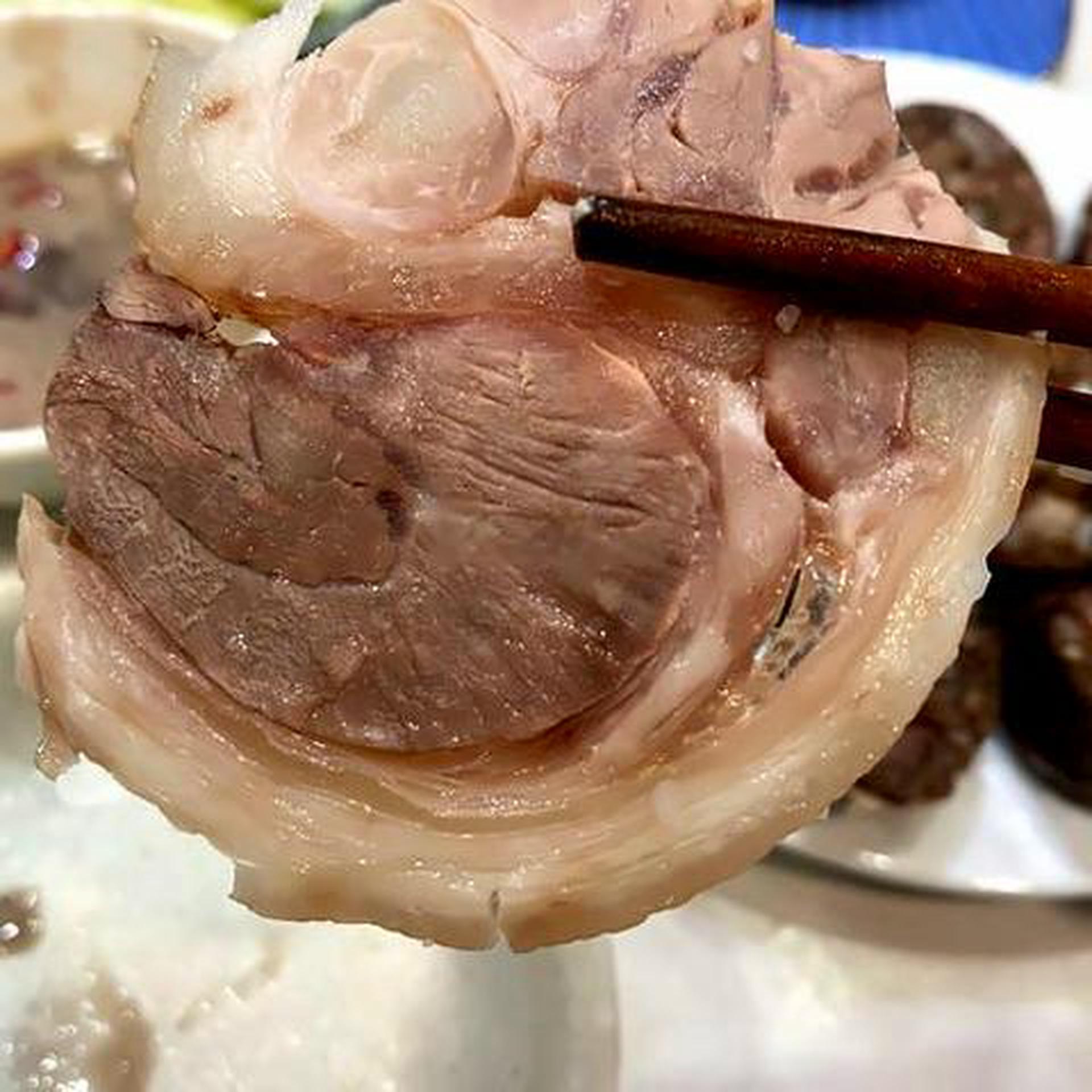Hình ảnh Thịt luộc thêm
