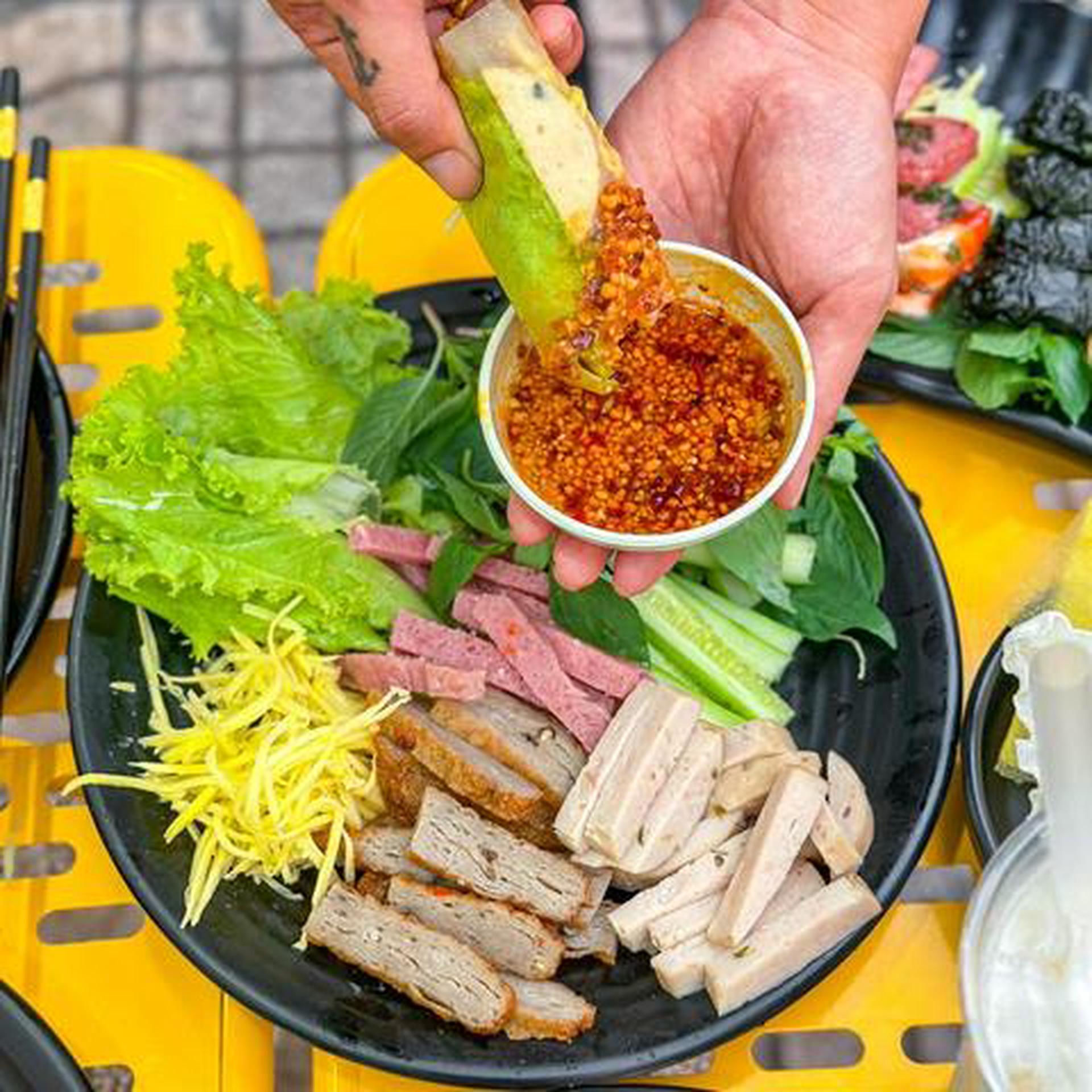 Hình ảnh Nem Chua Ngũ Vị 