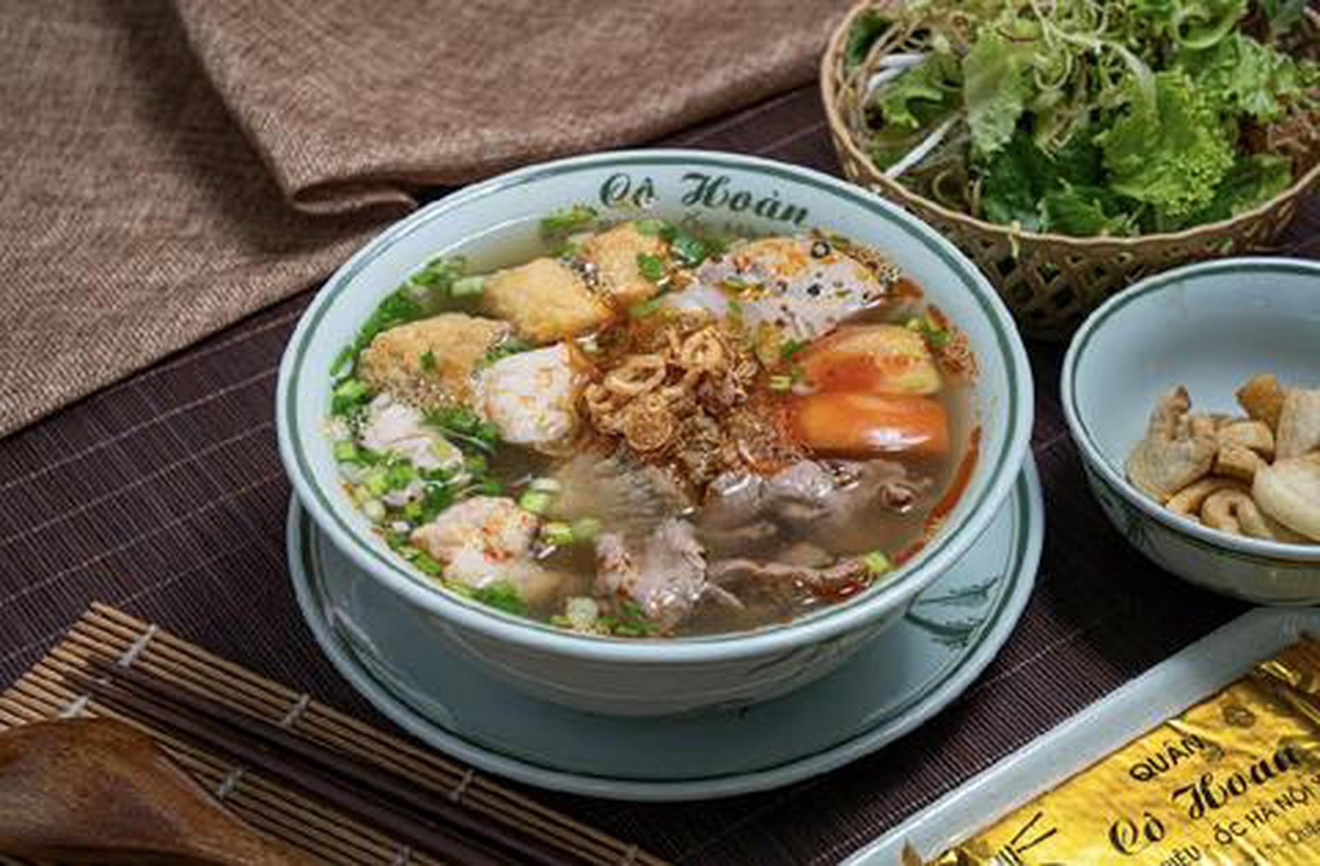 Hình ảnh Bún riêu đầy đủ