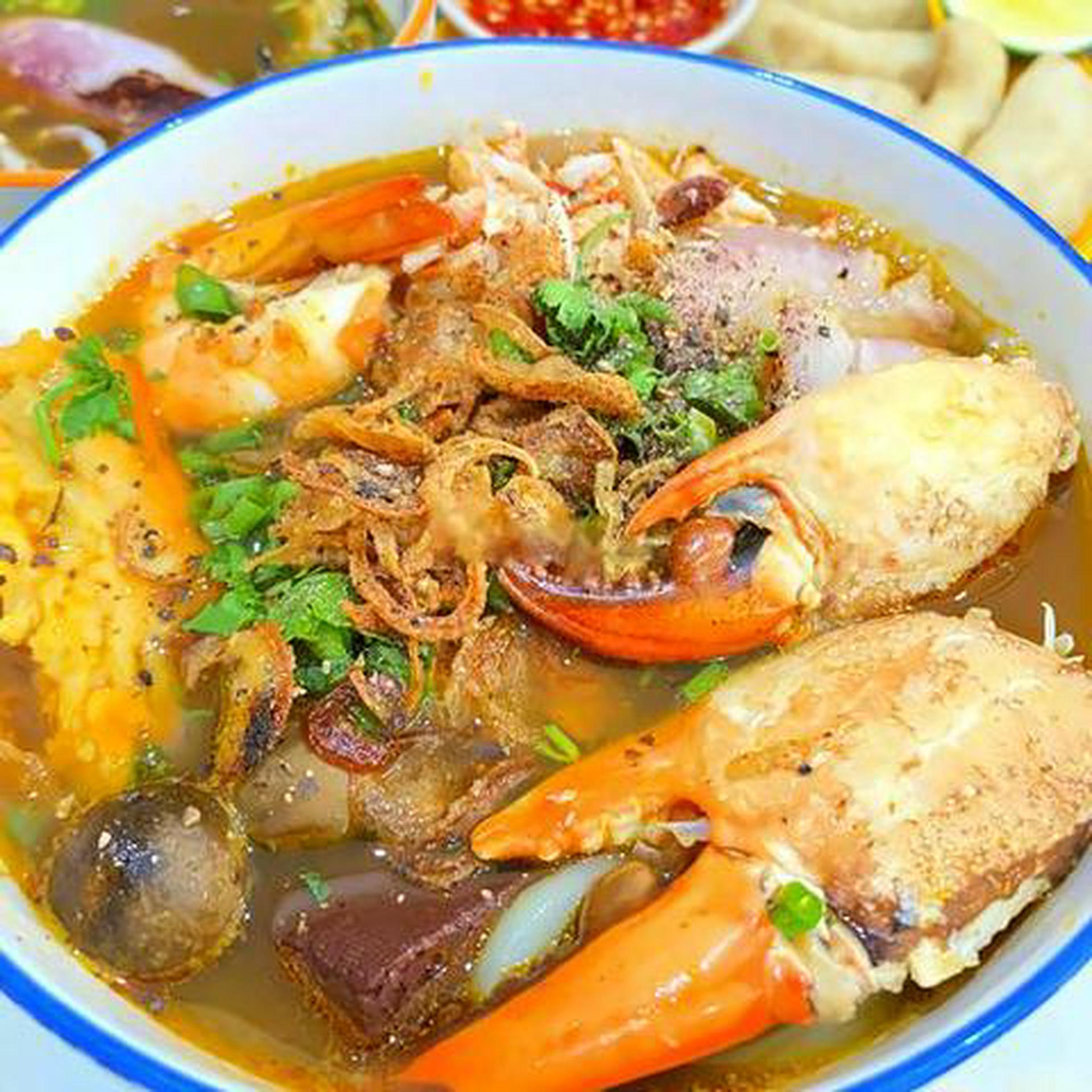Hình ảnh Bánh canh cua càng cua nhỏ