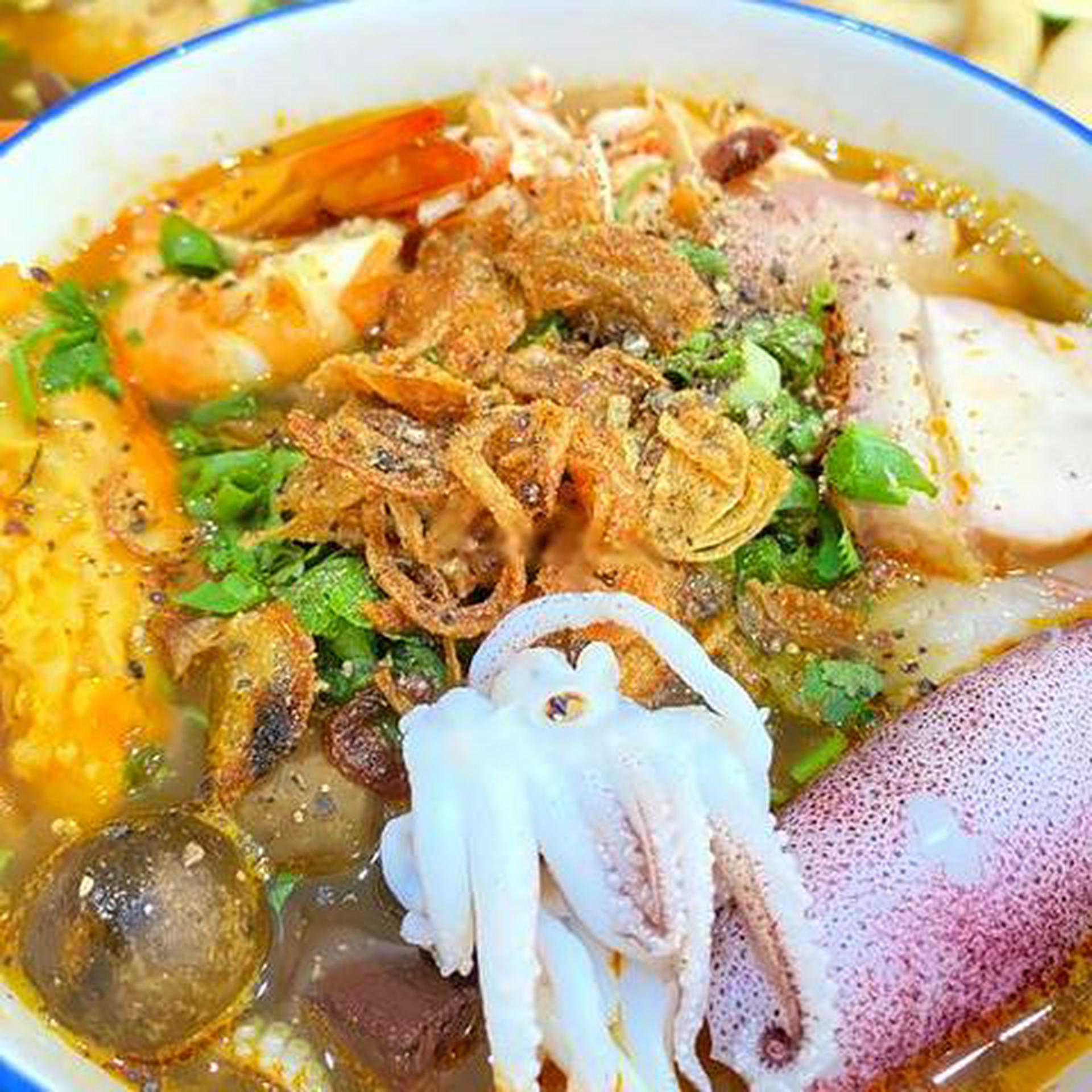 Hình ảnh Bánh canh cua con mực