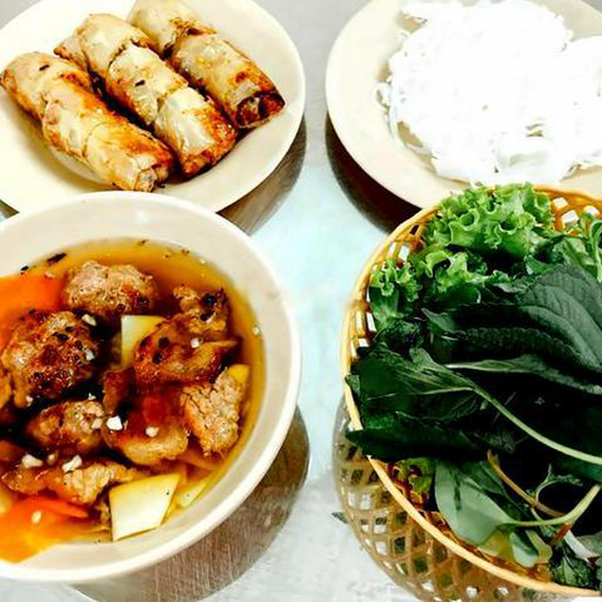 Hình ảnh Bún Chả Hà Nội - Chả Giò Hải Sản