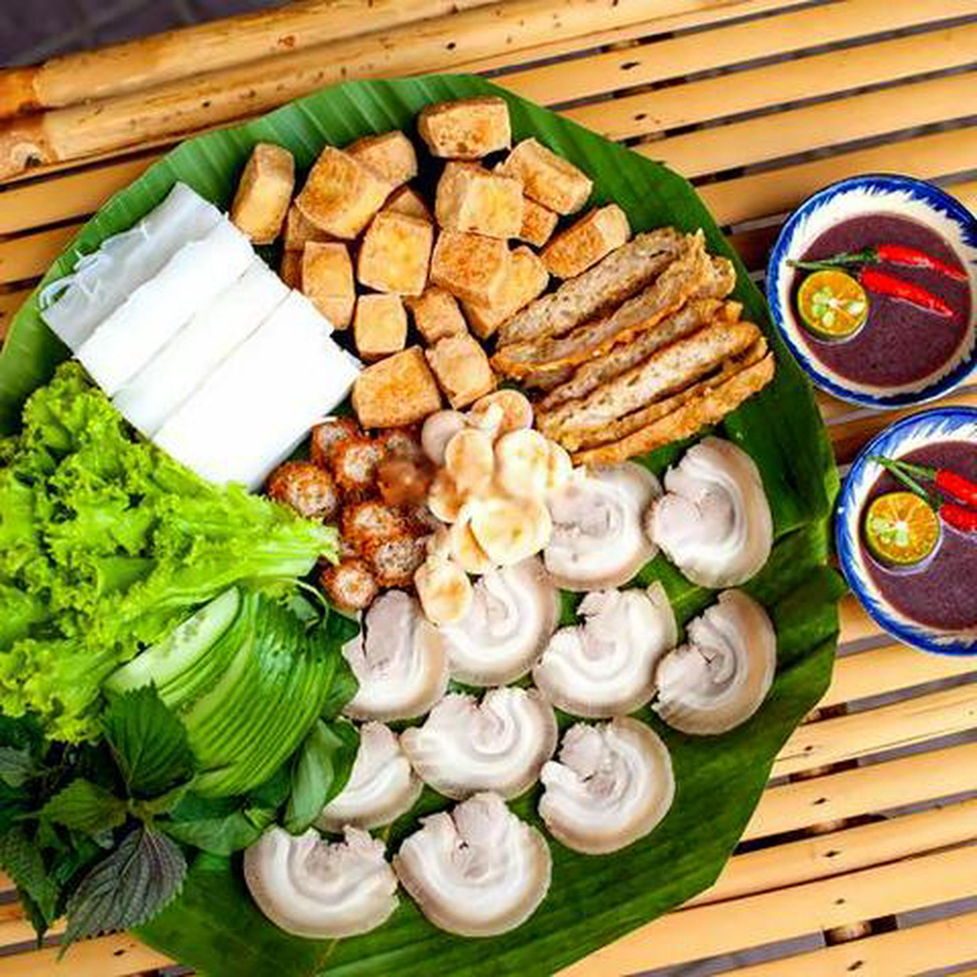 Hình ảnh Bún Đậu Thịt Bắp Giò