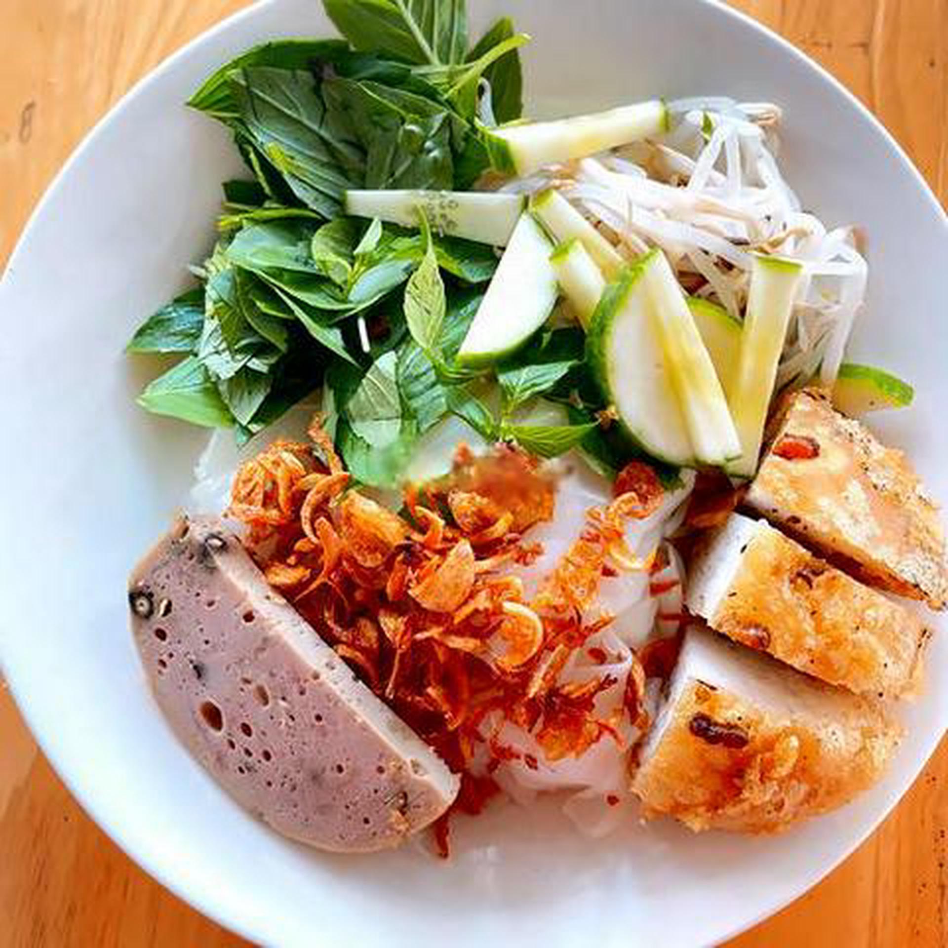 Hình ảnh Bánh cuốn chả bò