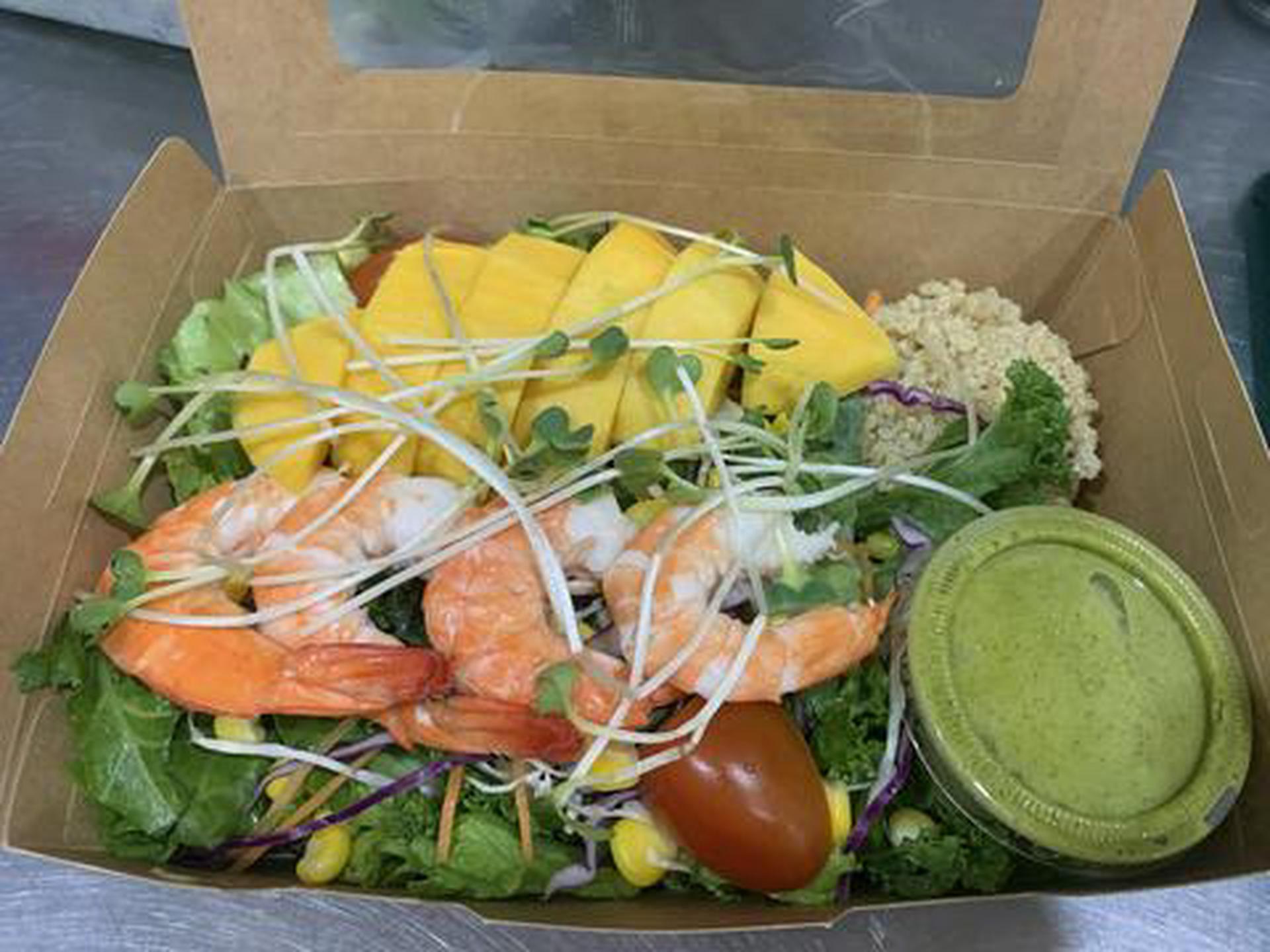 Hình ảnh Salad xoài tôm sốt ngò chanh