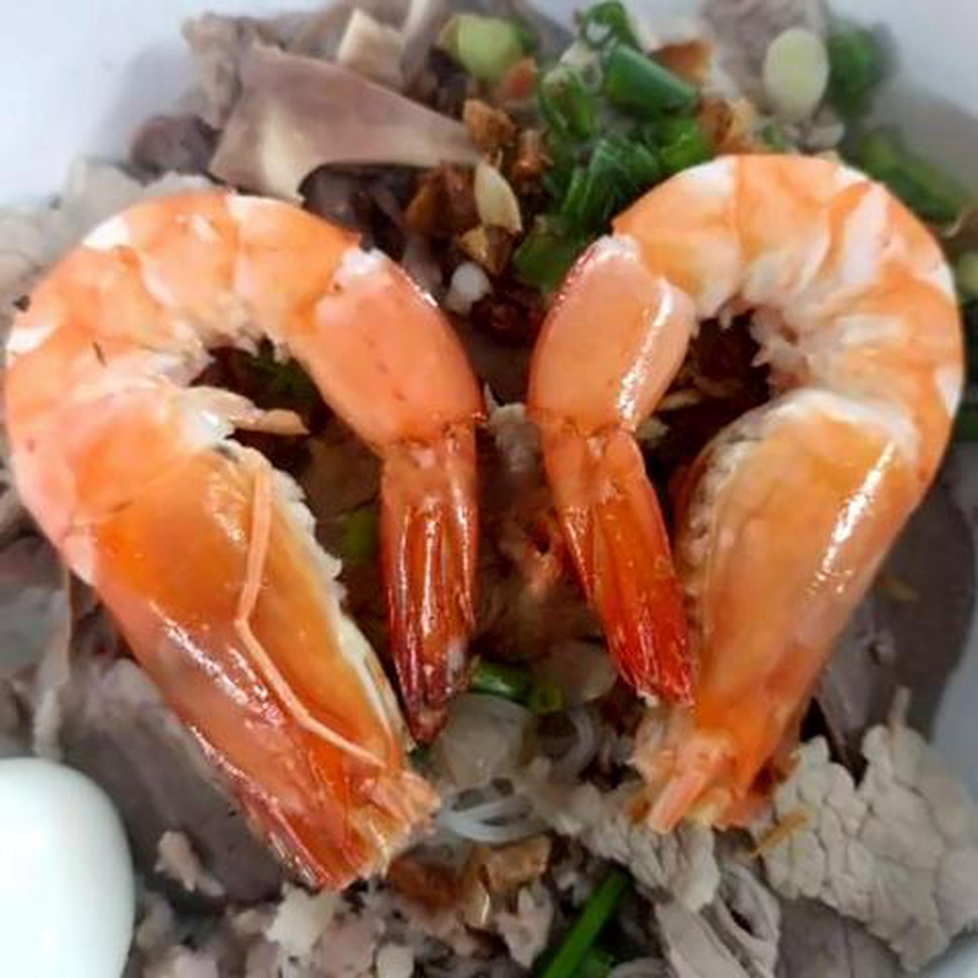 Hình ảnh Mì khô kèm nước sâm nhà làm
