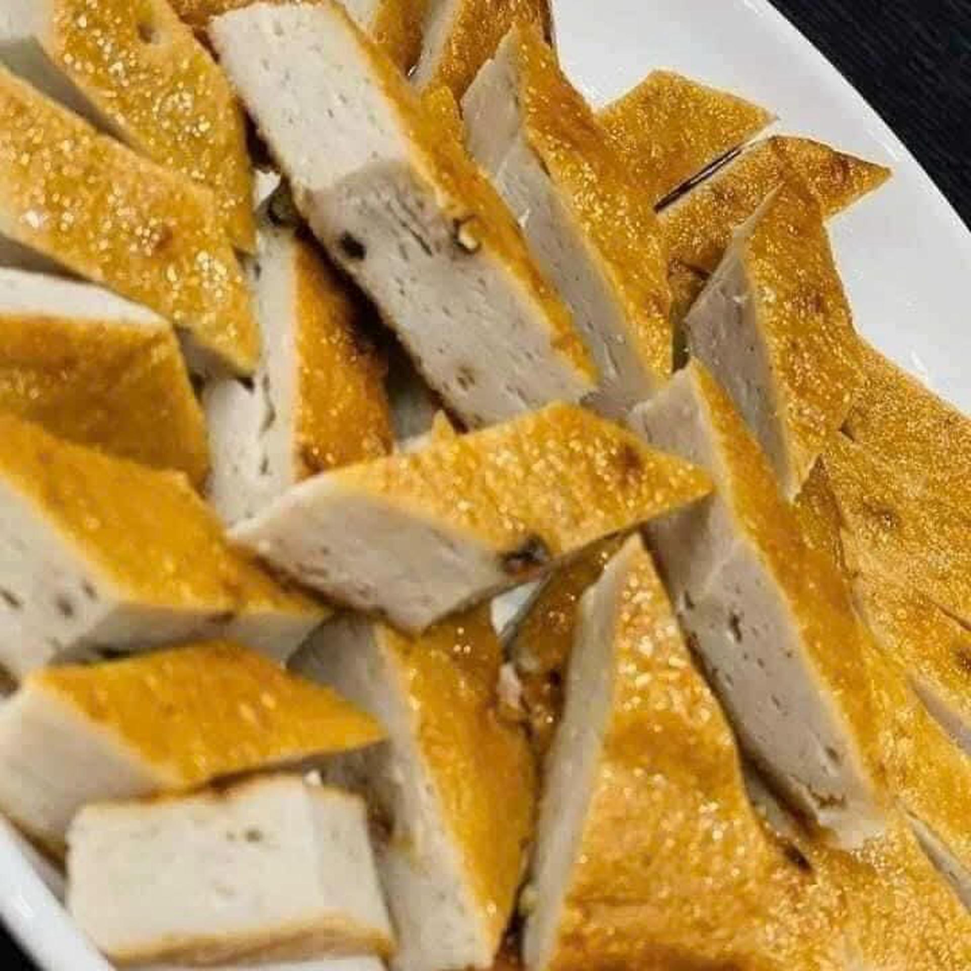 Hình ảnh CƠM CHẢ CÁ TRỨNG