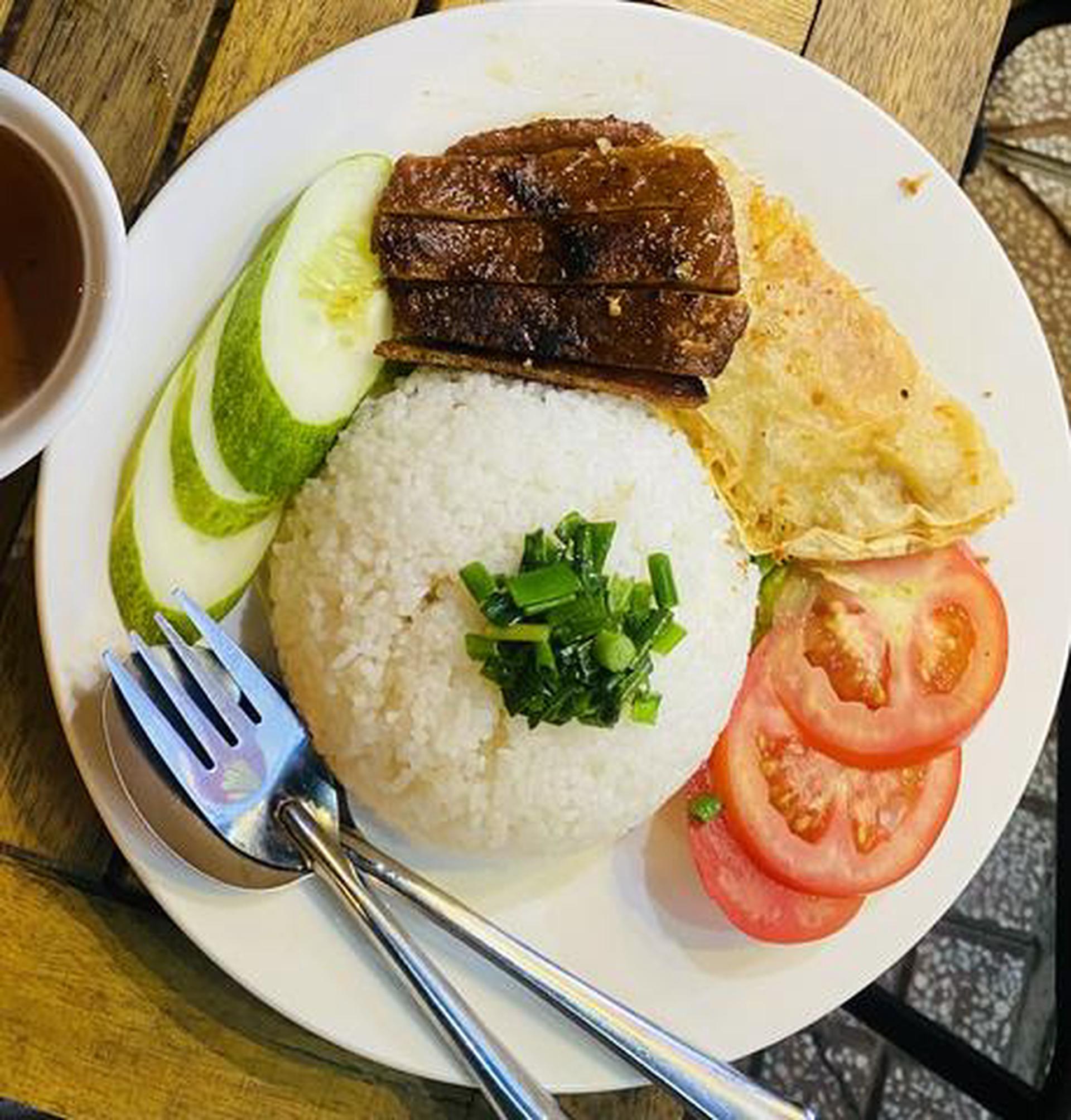 Hình ảnh Cơm Tấm Sườn, Trứng Thuần Chay - Vegan