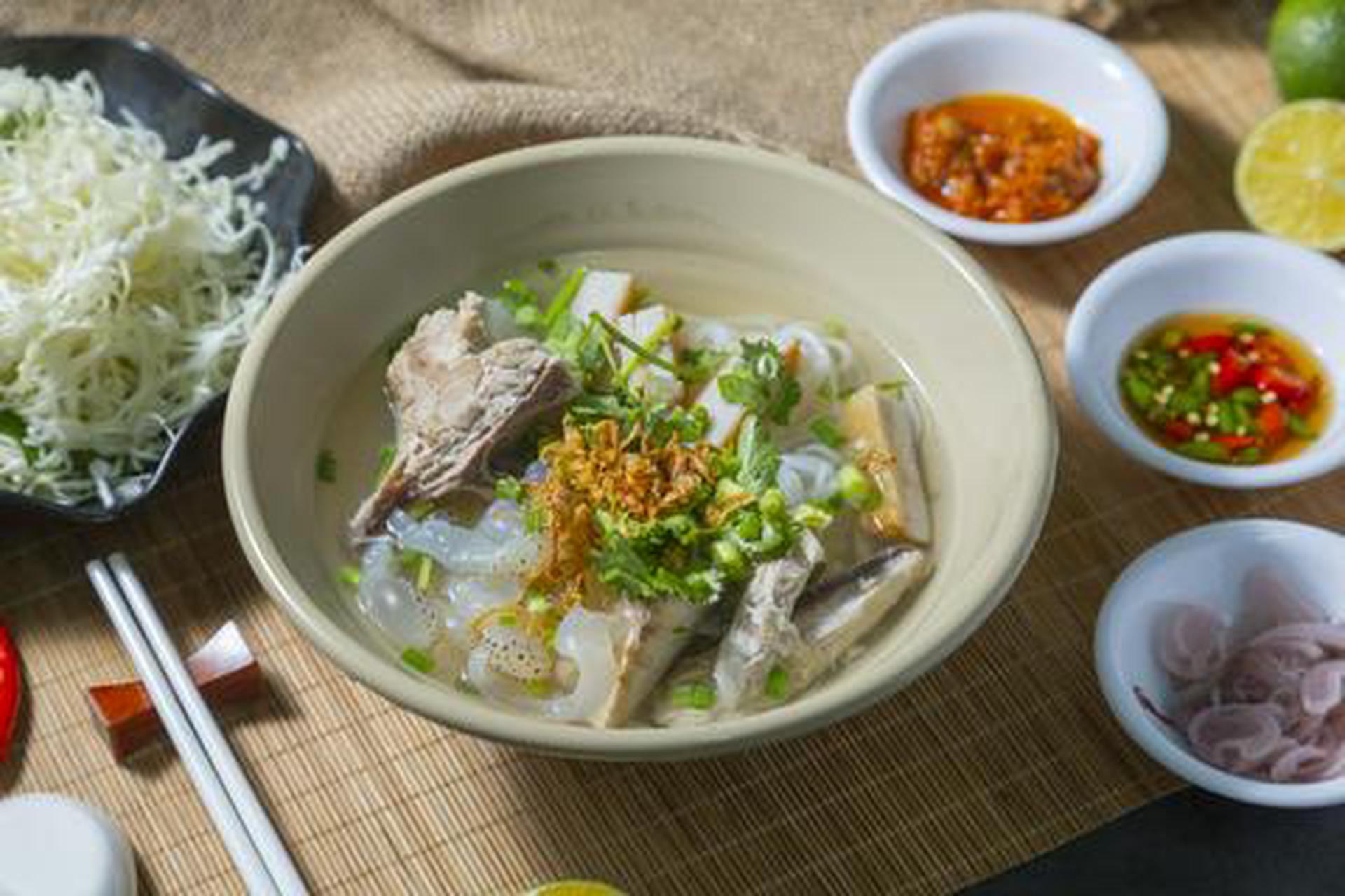 Hình ảnh Bún chả - cá - sứa - sườn