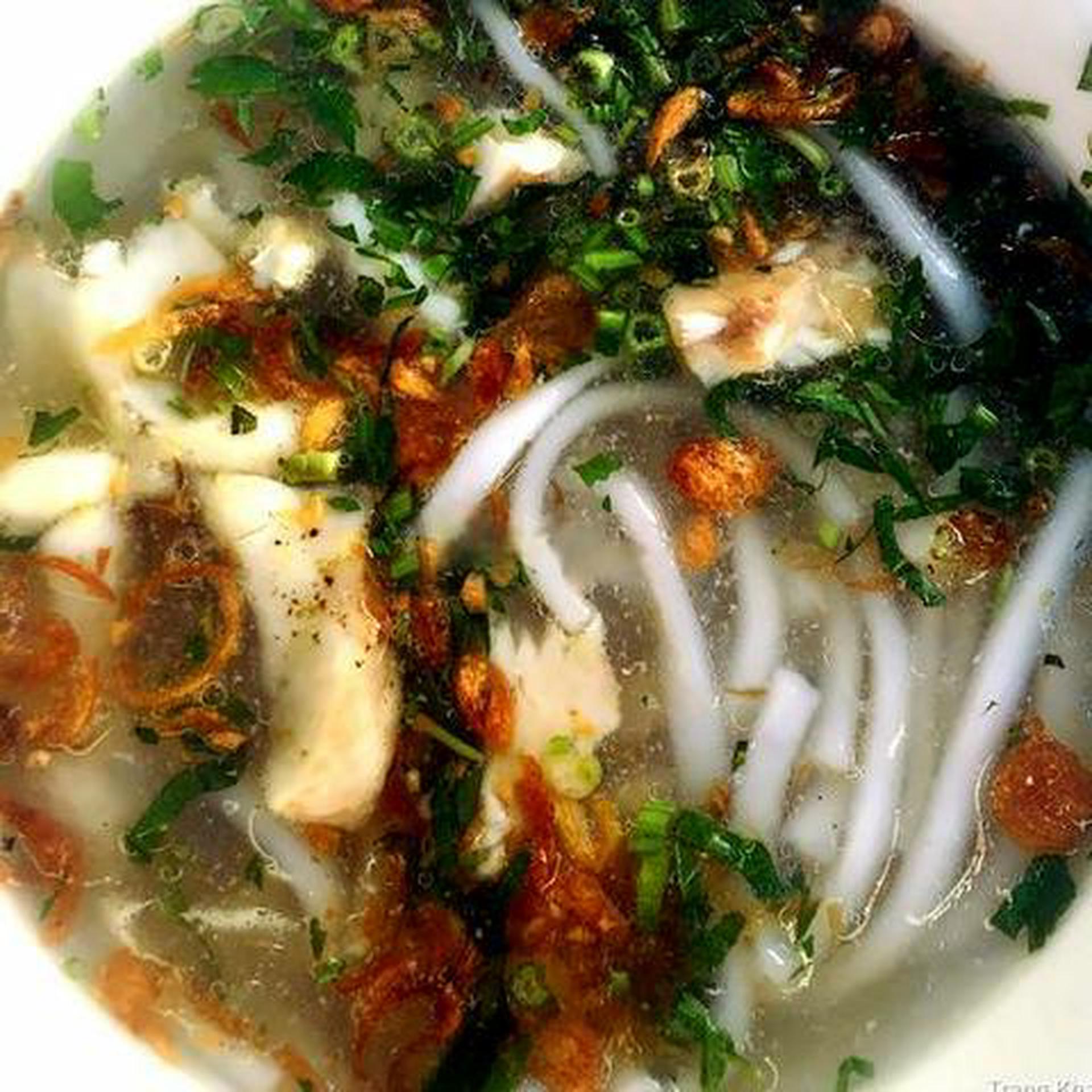 Hình ảnh Bánh canh cá lóc - tô thường