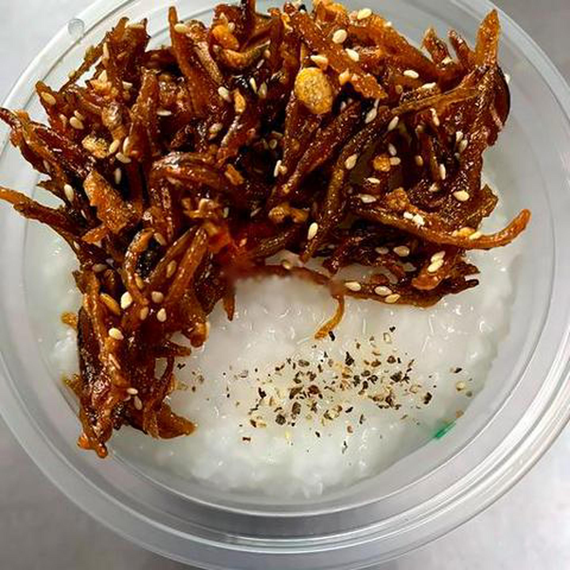 Hình ảnh 500 Cháo trắng khô cá cơm rim
