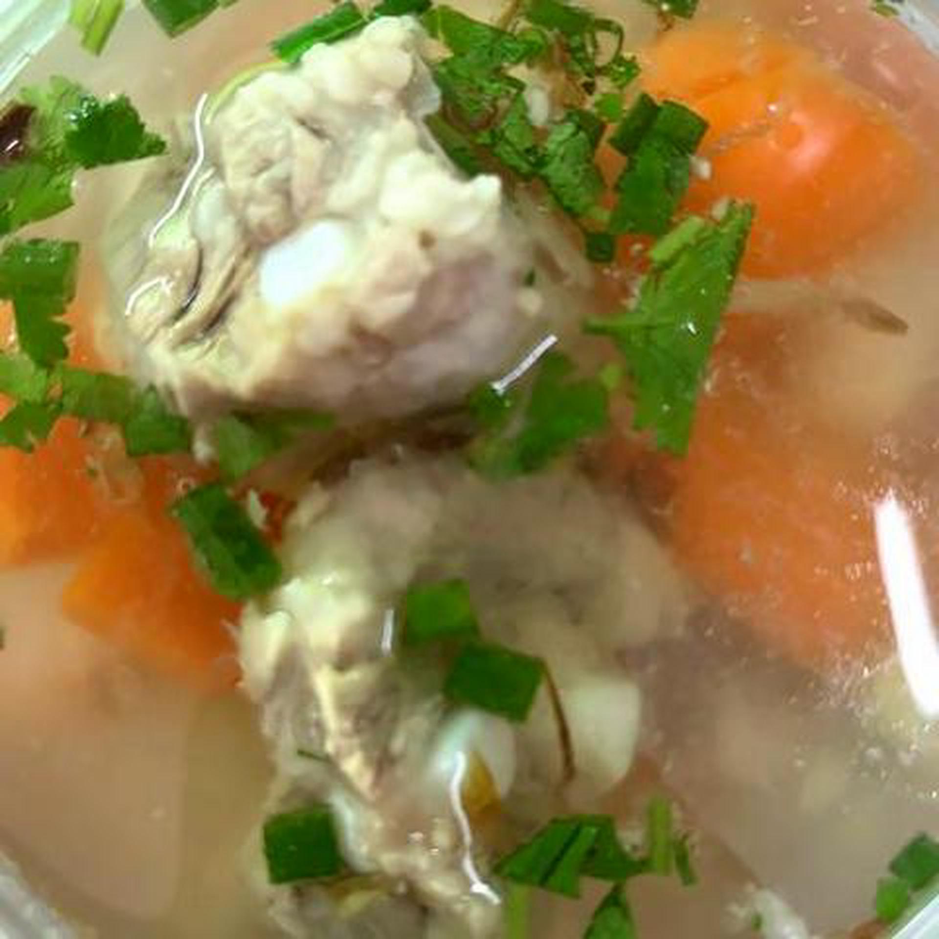 Hình ảnh Canh sườn bí đỏ người lớn
