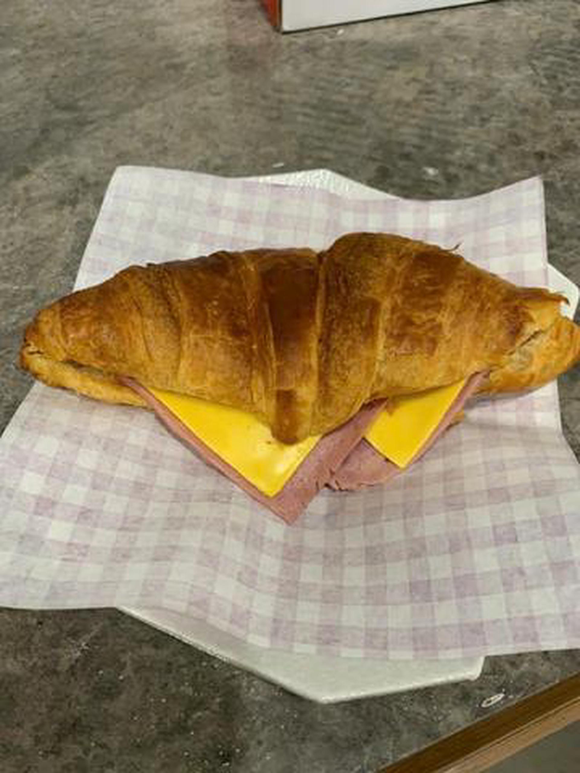Hình ảnh Ham Cheese Croissant