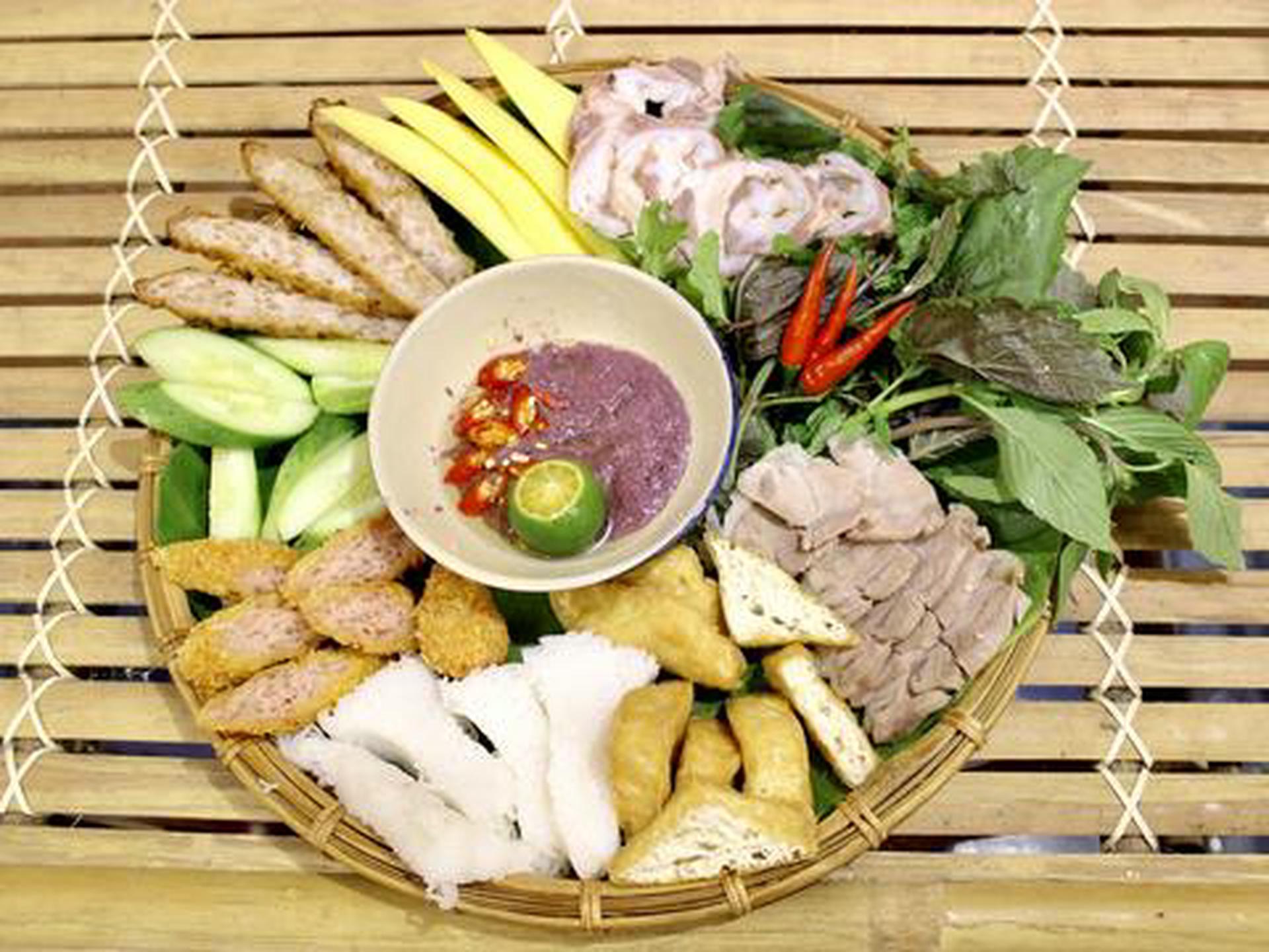 Hình ảnh Bún đậu thập cẩm