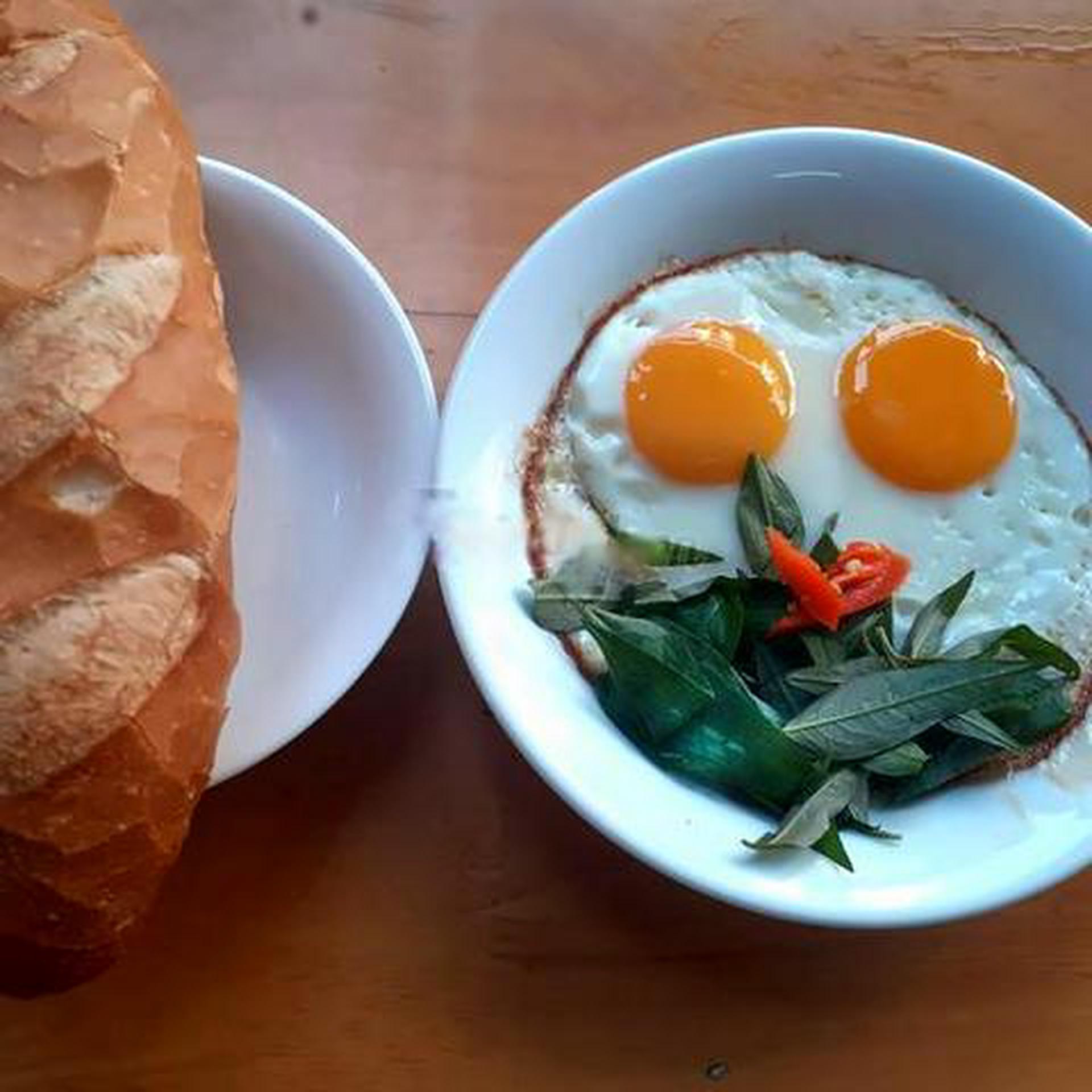 Hình ảnh Bánh mì ốp la 2 Trứng