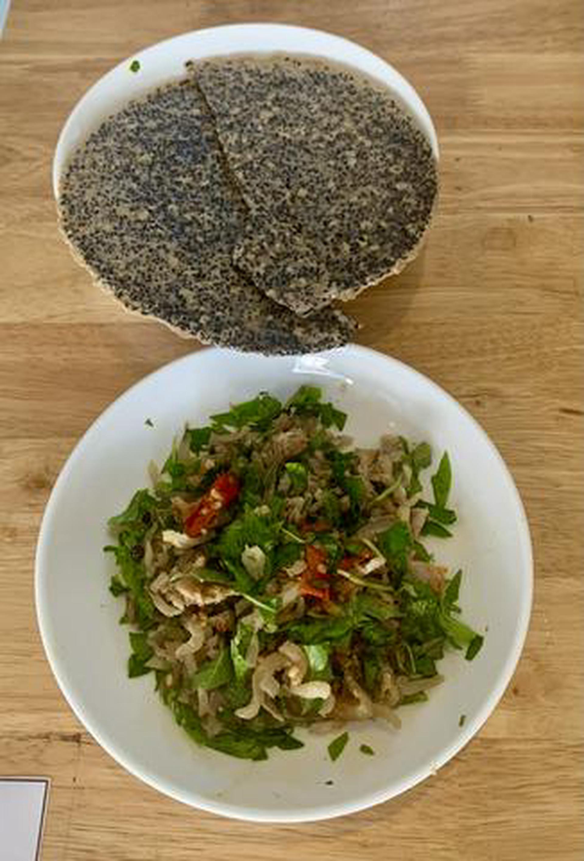 Hình ảnh tre trộn bánh đa