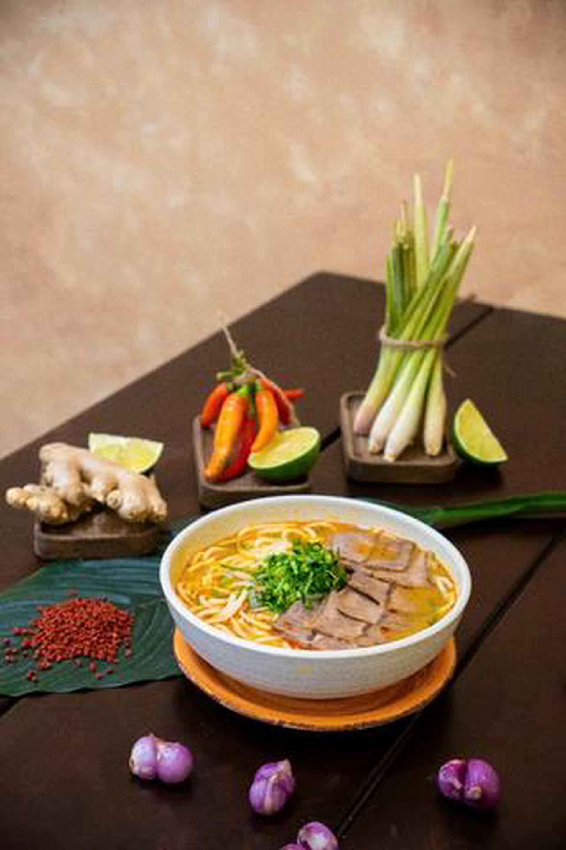 Hình ảnh Bún bò nạm