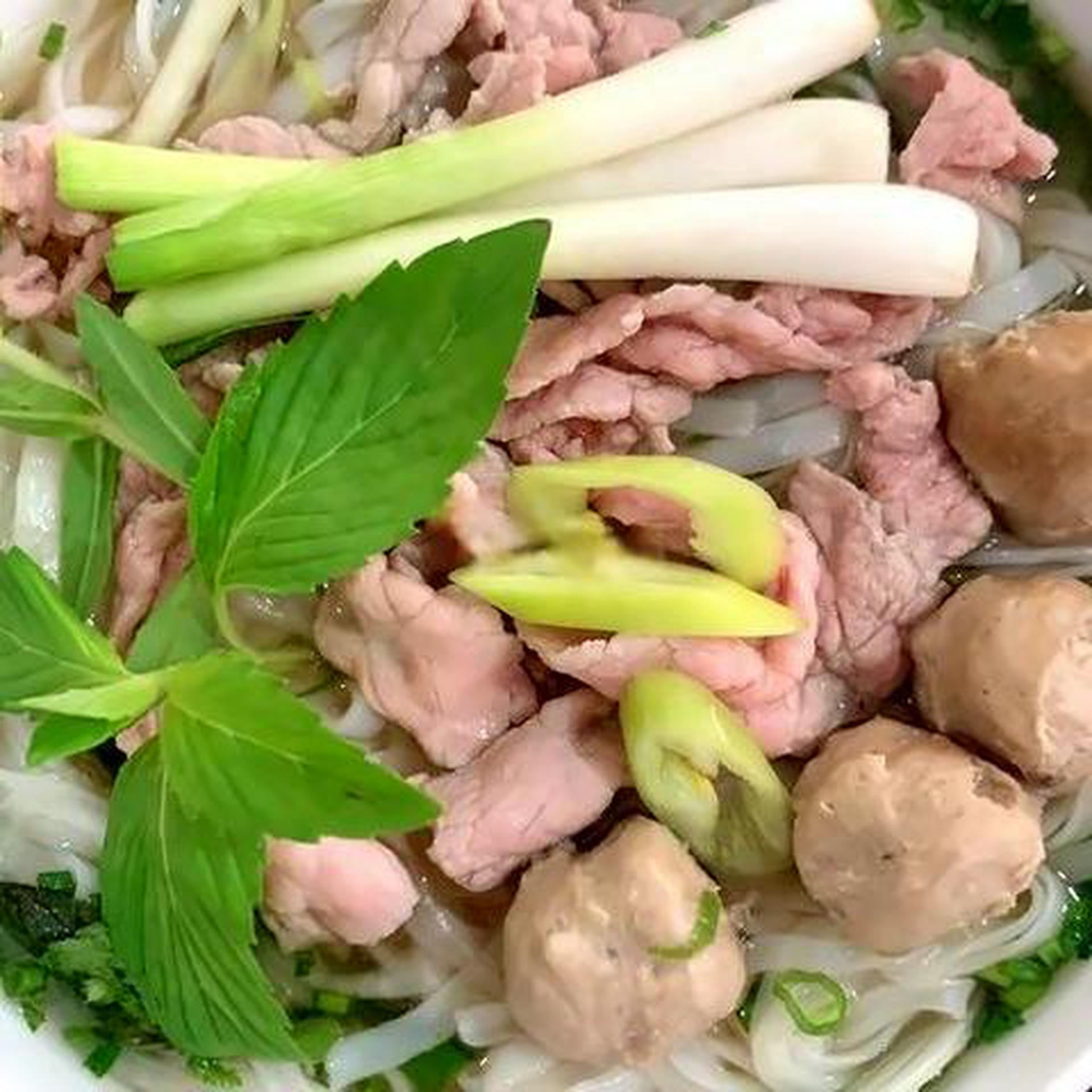 Hình ảnh Tái bò viên